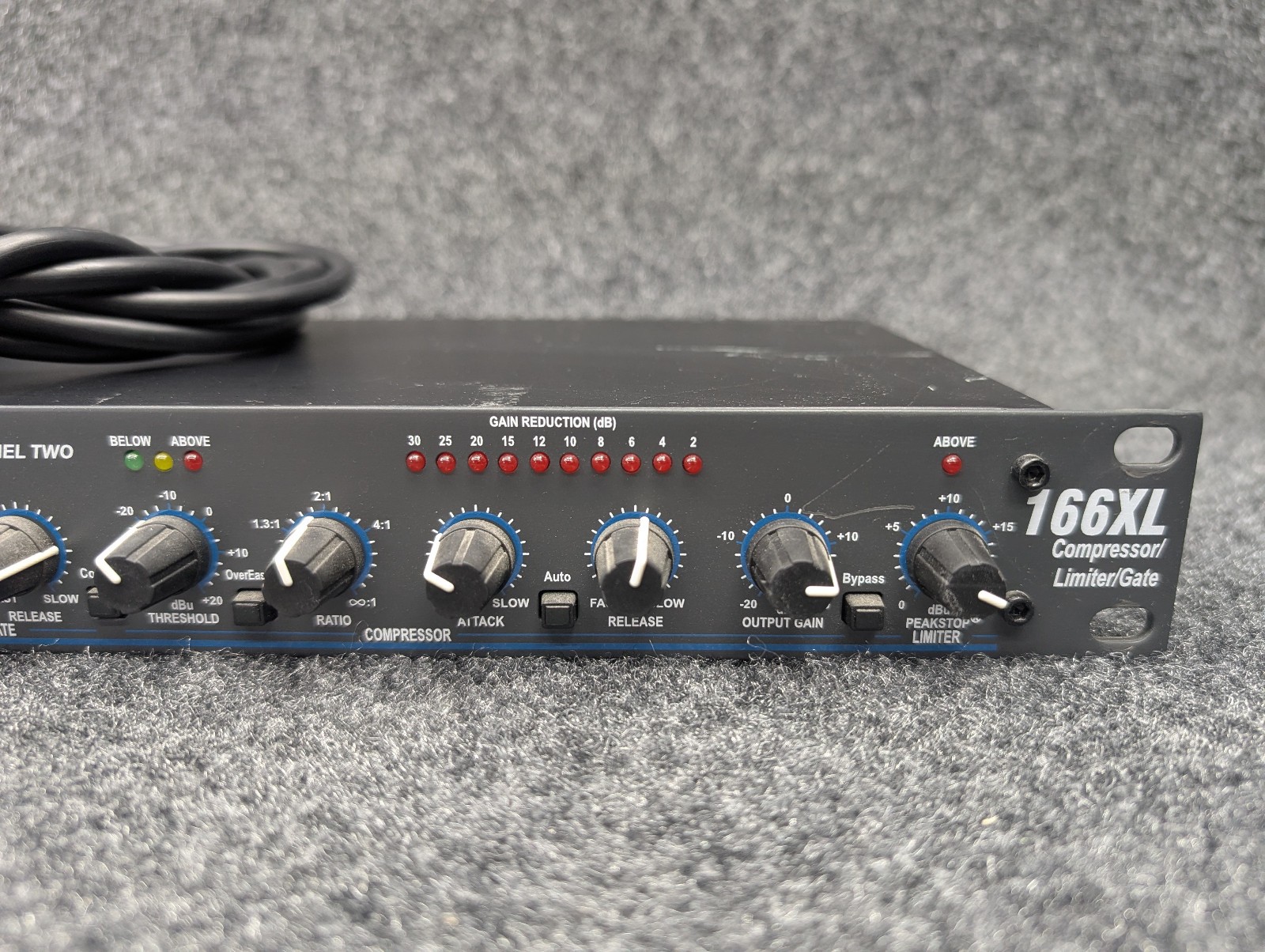 DBX 166XL 2-Channel Pro Audio 1U Rack Mount Stereo Compressor w Power Cable