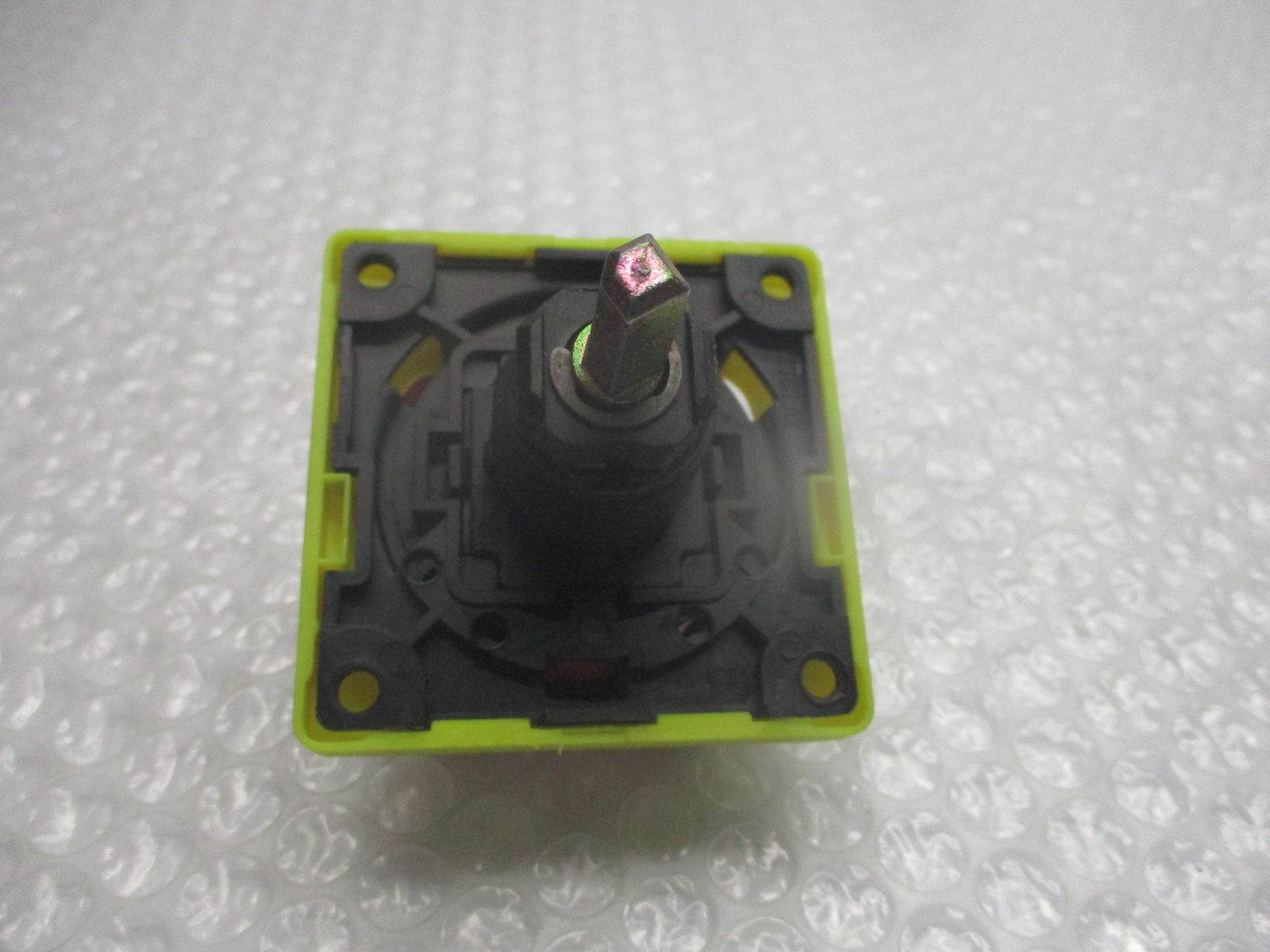 INDUSTRIAL SPARE 13363A2 SWITCH HANDLE NSNP