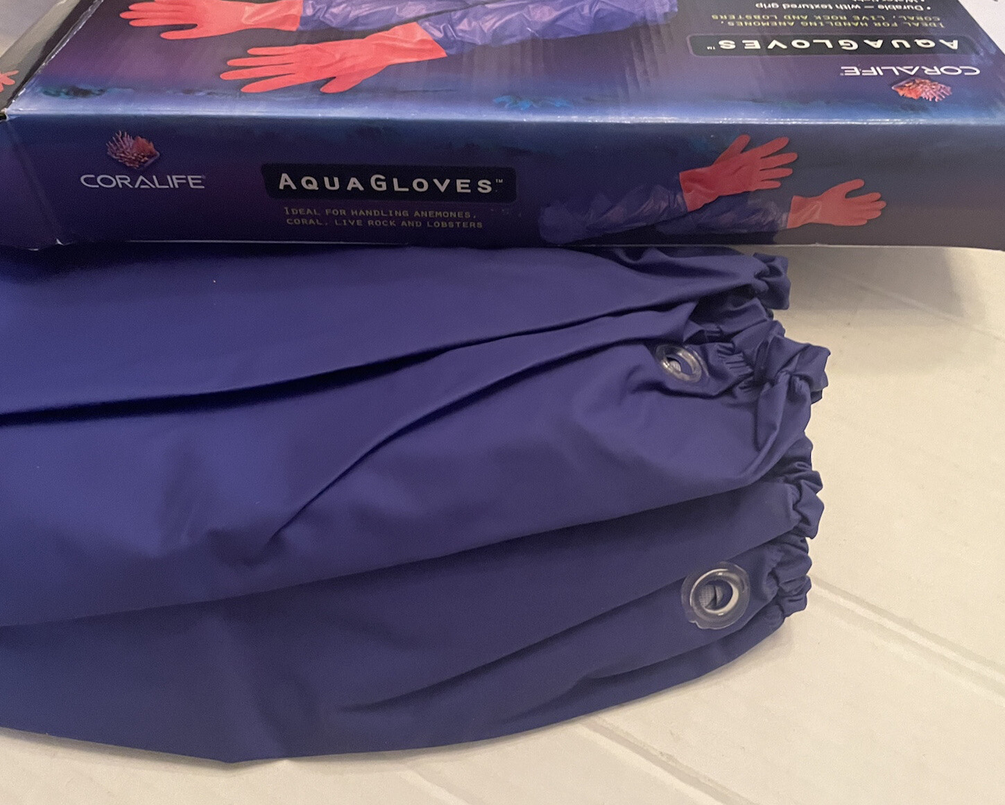 Aqua Gloves