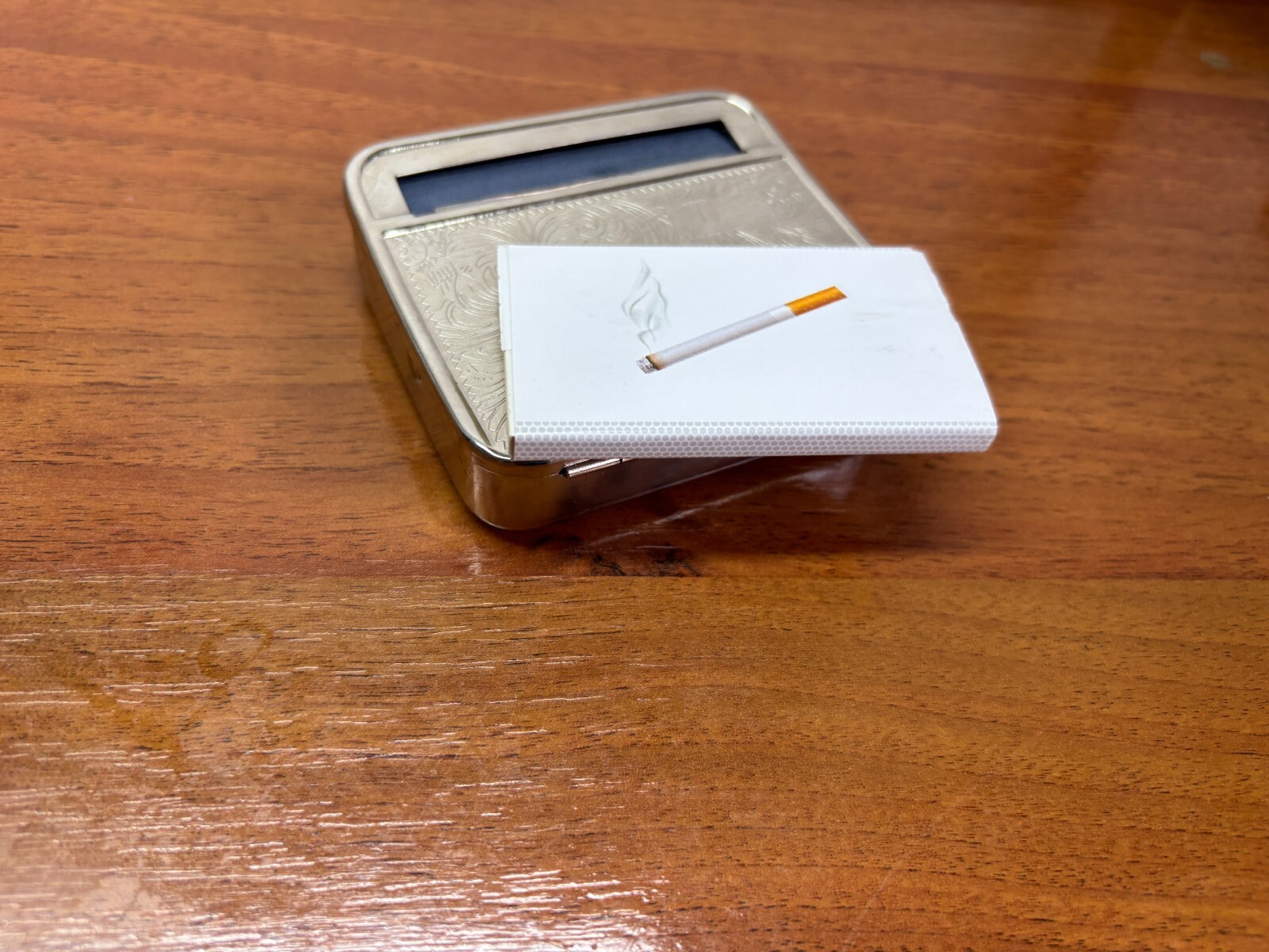 Working Automatic Rolling Machine Cigarette Case Cigarette Paper