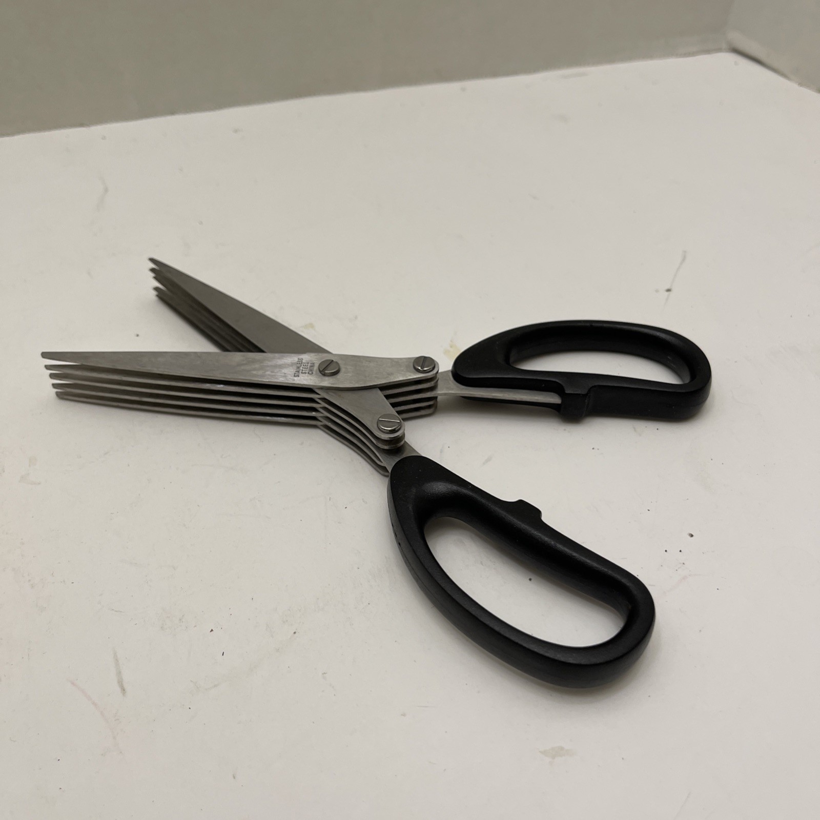 5 Blade Herb Scissors Shredder Black Handles 7.5”