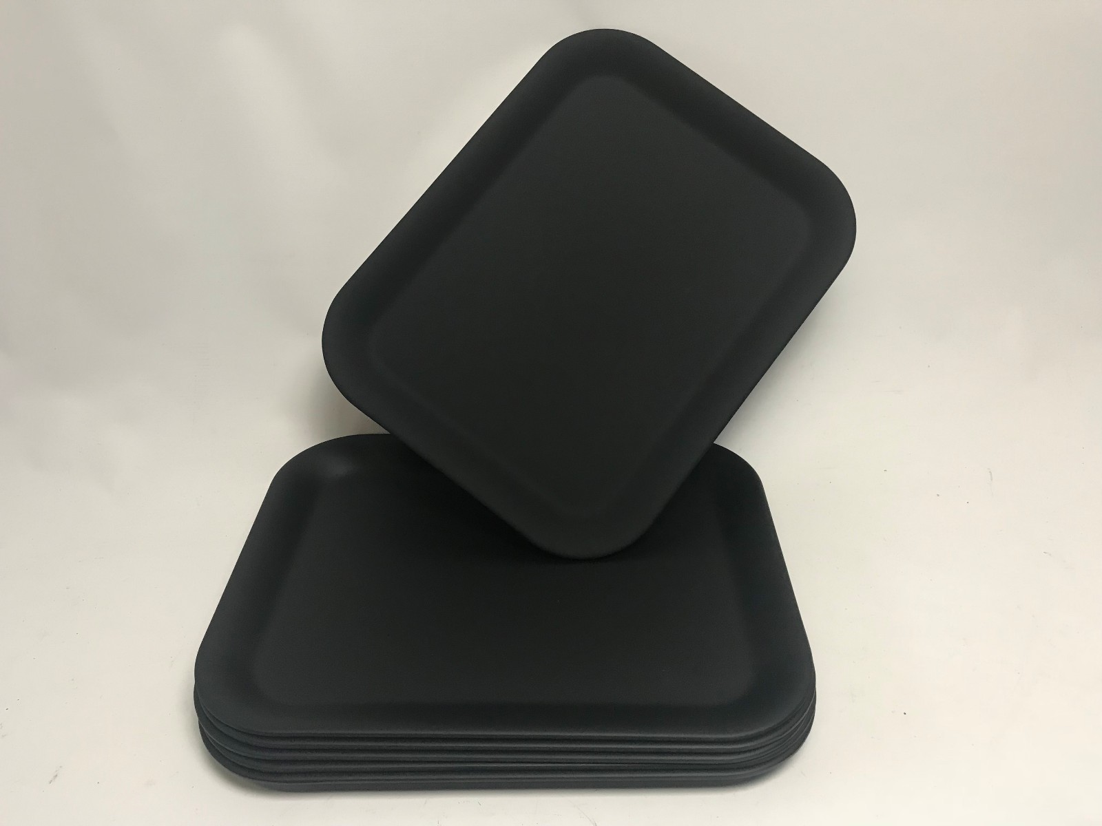 Plateful USA BRAND NEW Non-Slip Serving Food Tray Black Melamine Plates 17X12.5