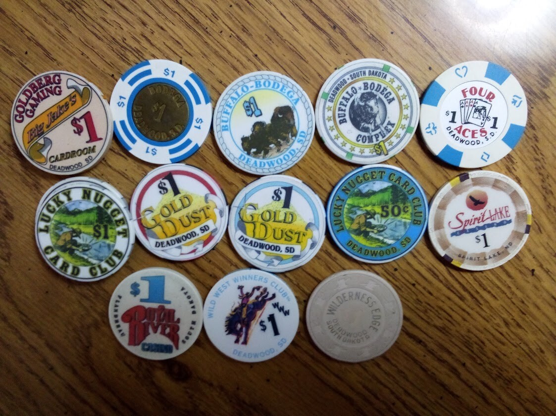 $1 CASINO CHIP OR TOKEN - YOU PICK THE ONE YOU WANT - NORTH & SOUTH DAKOTA