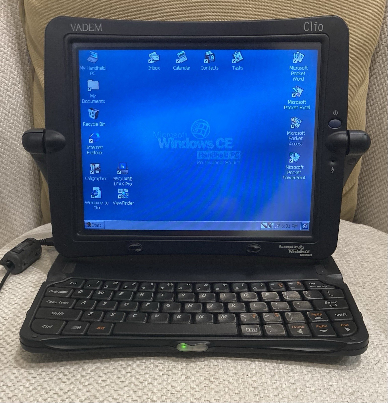 Working Vintage Vadem Clio C-1000 Touch Swivel Screen PC Companion Laptop