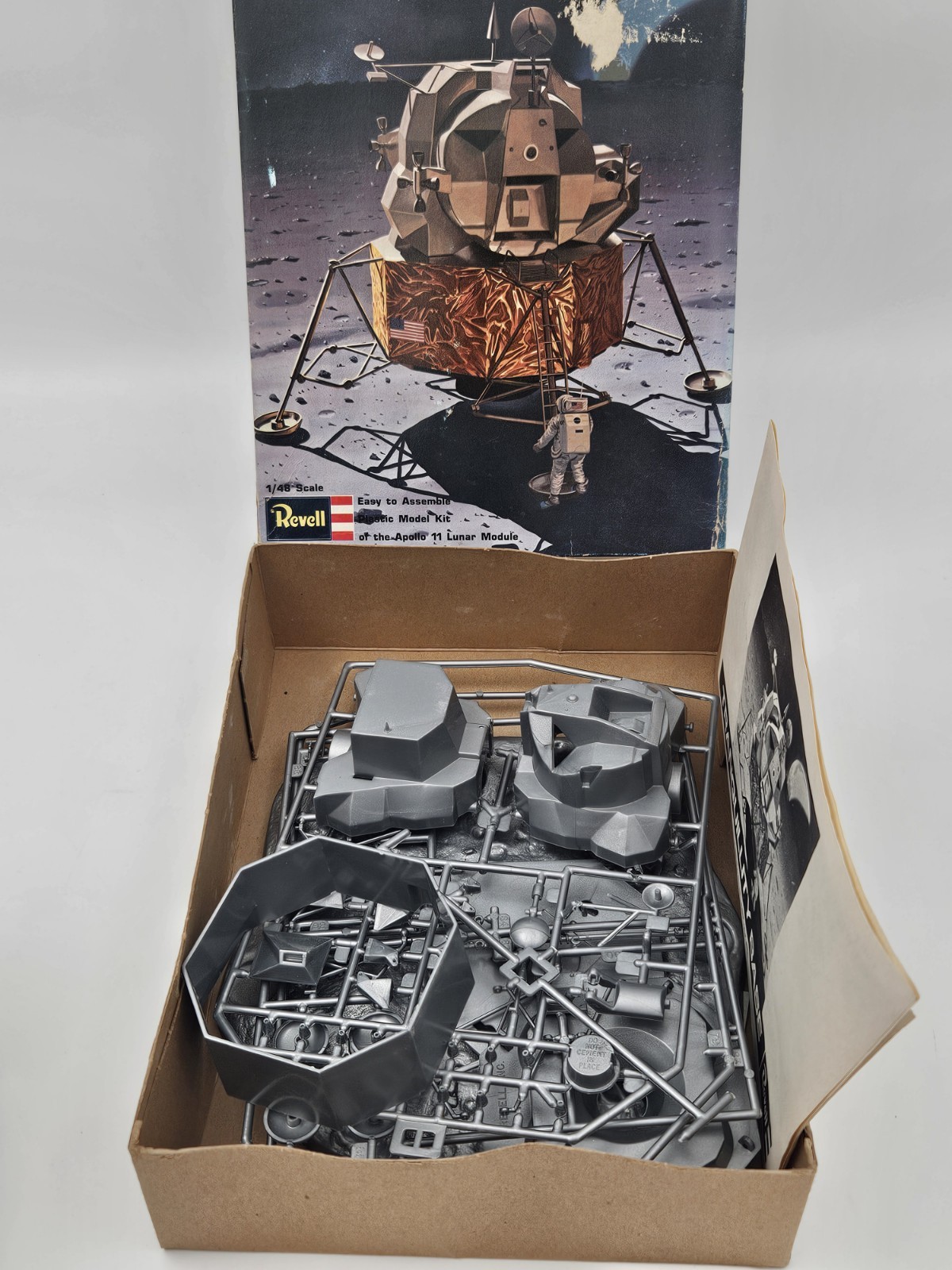Revell Tranquility Base Model Kit 1:48 Vintage 1969 NOS