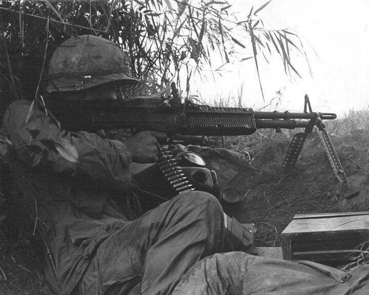 Vietnam War Photo M-60 Machine Gun in Action US Army 101st Airborne 502 Inf 1782
