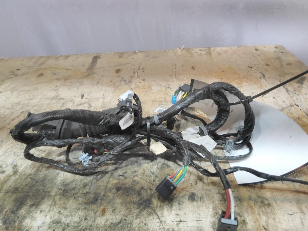 Replaces S92-1051-300 2019 KENWORTH T680 ELECTRONIC PART ,  WA