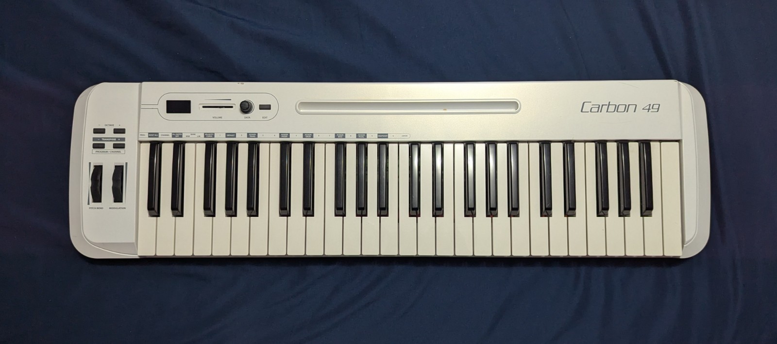 Samson Carbon 49 USB White MIDI Keyboard Software Controller