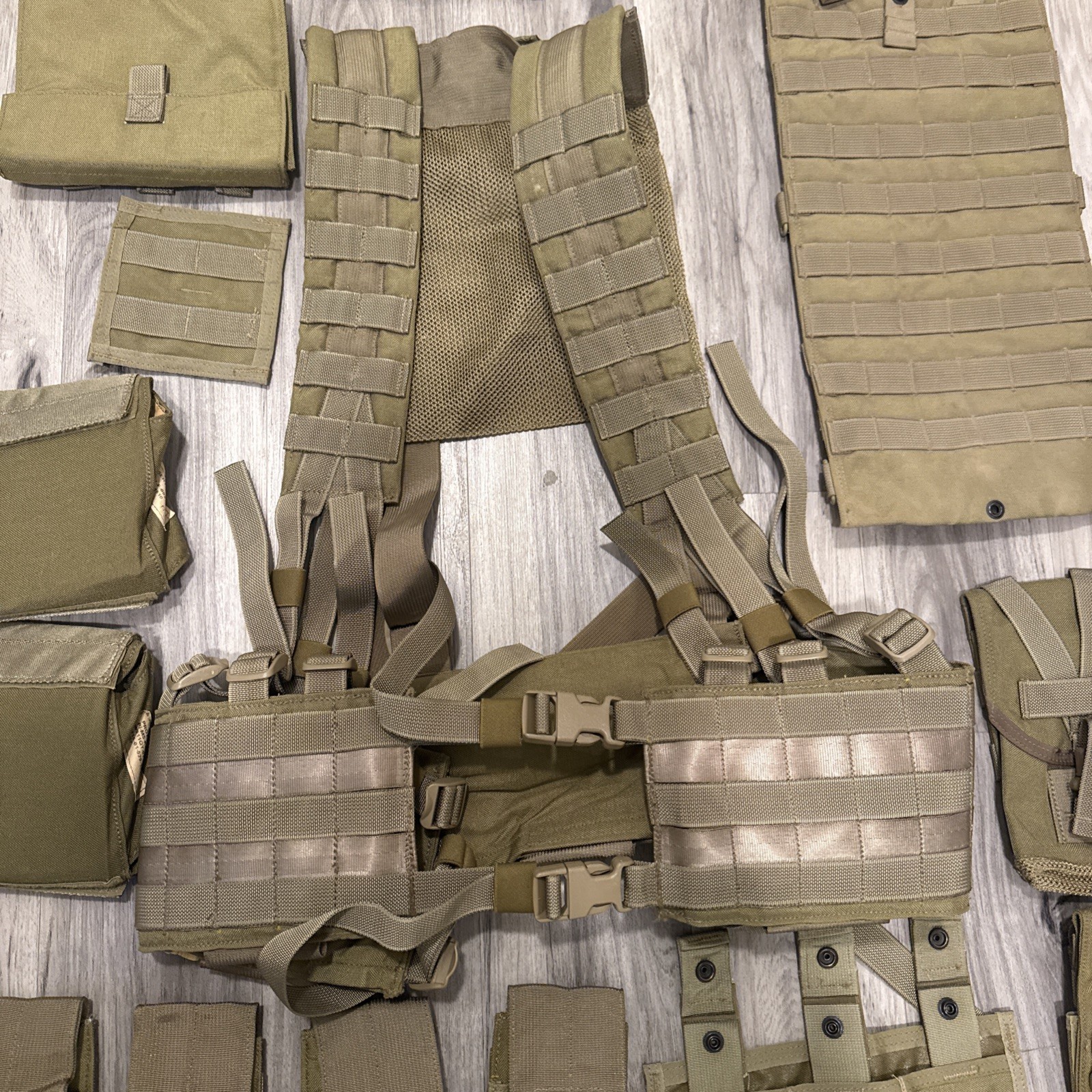 Eagle Industries Khaki SFLCS H Harness with Pouches - NOS