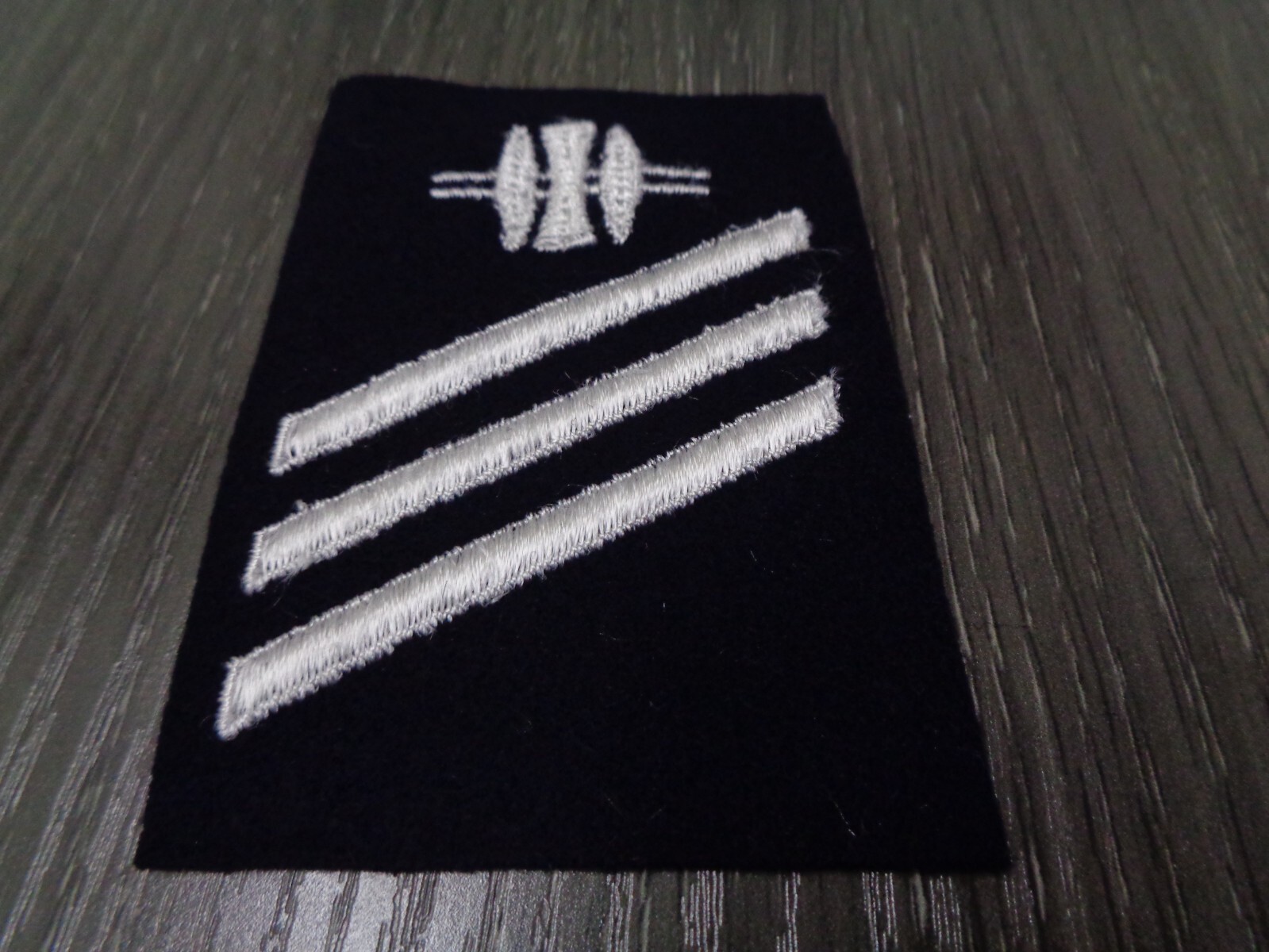 Military US NAVY Opticalman Mate E-3 Mark Patch BLUES   VIETNAM ISSUE  SQUARE