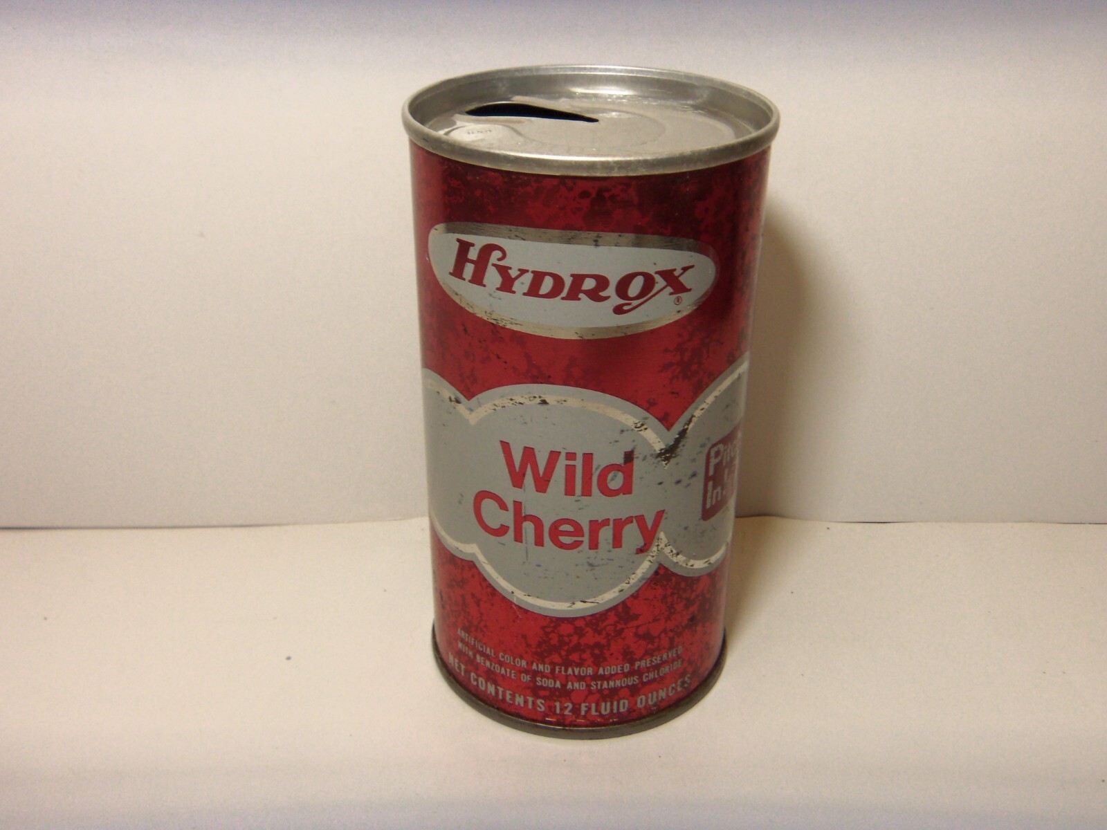 HYDROX WILD CHERRY SODA 12 OZ STEEL CAN  CHICAGO, ILL  VINTAGE