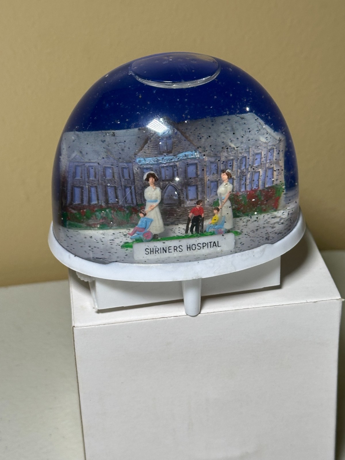 Vintage 1967 Shriner's Hospital Nurses Sno-Dome Snow Globe NOS LIGHT NOT WORKING