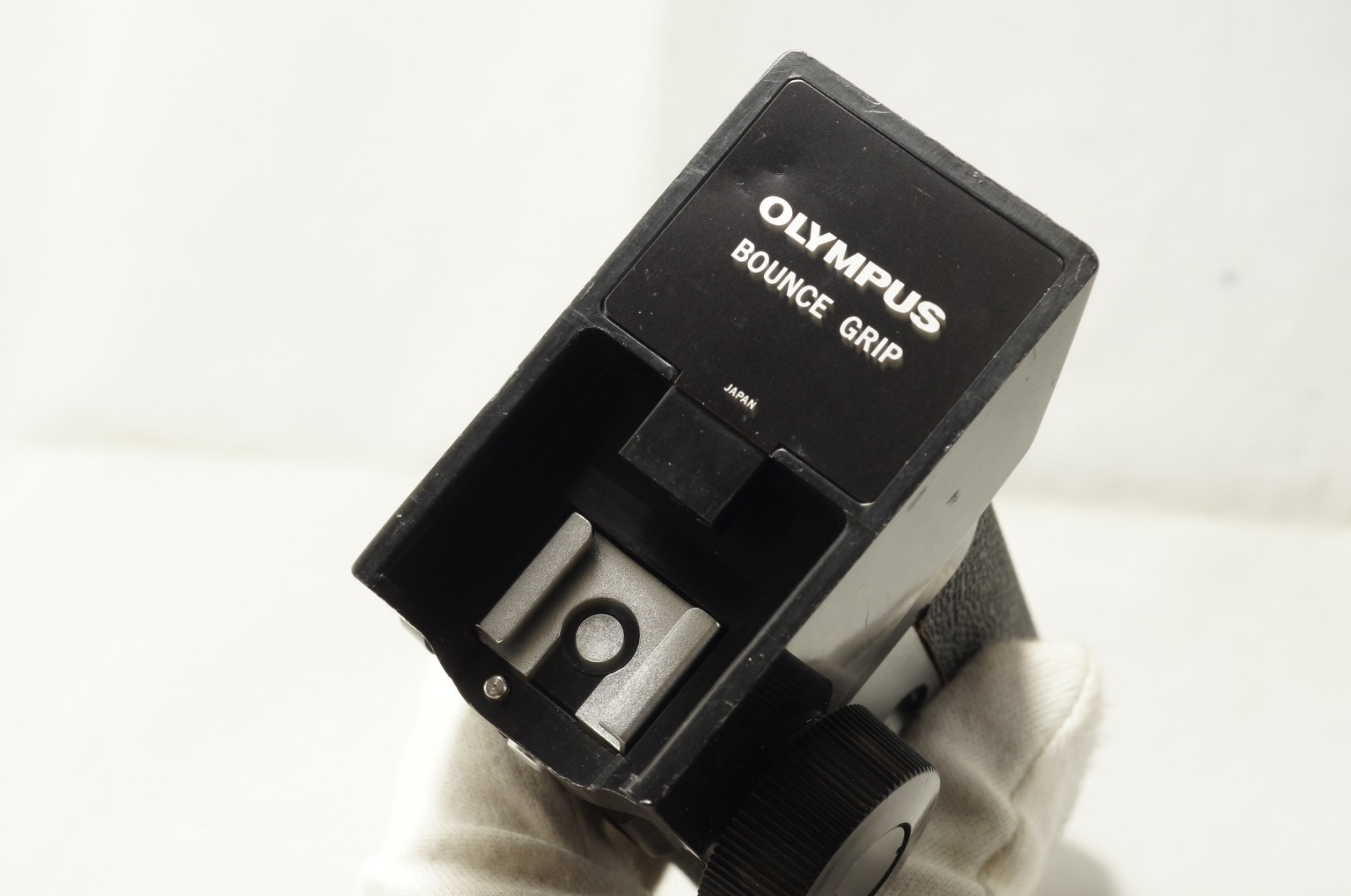 Olympus Bounce Grip