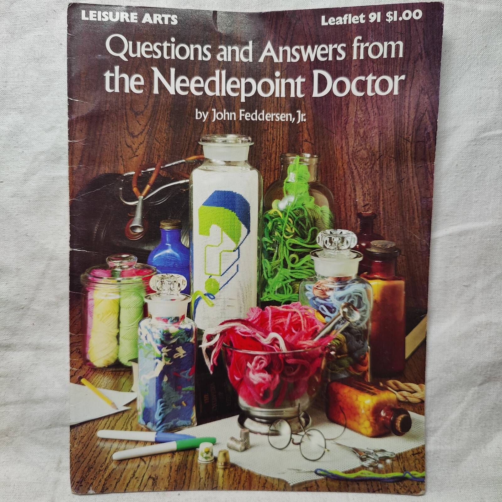 1977 NEEDLEPOINT DOCTOR TIPS & TRICKS Leisure Arts Leaflet 91 KNITTING & CROCHET