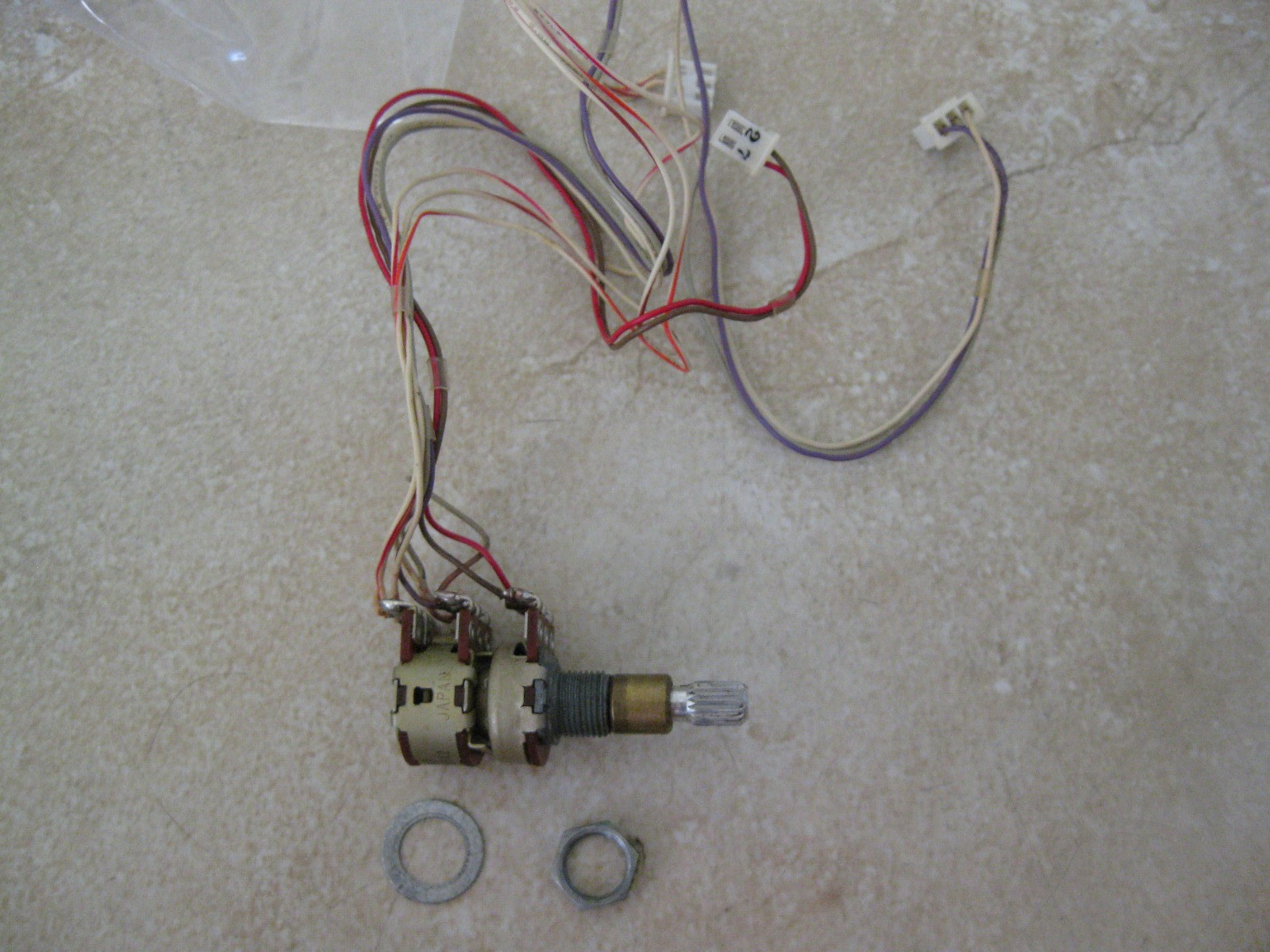 Yaesu FT-757GX  SQL/NB controls in Excellent shape