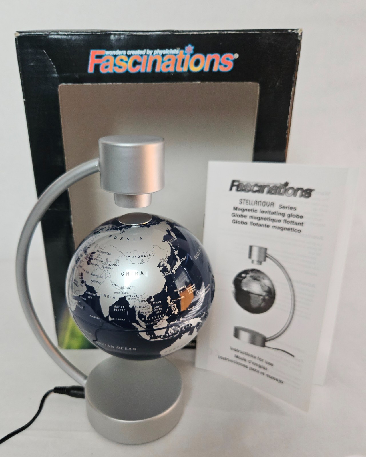 Magnetic Levitating Globe Fascinations Stellanova Series Computer Controlled NOS