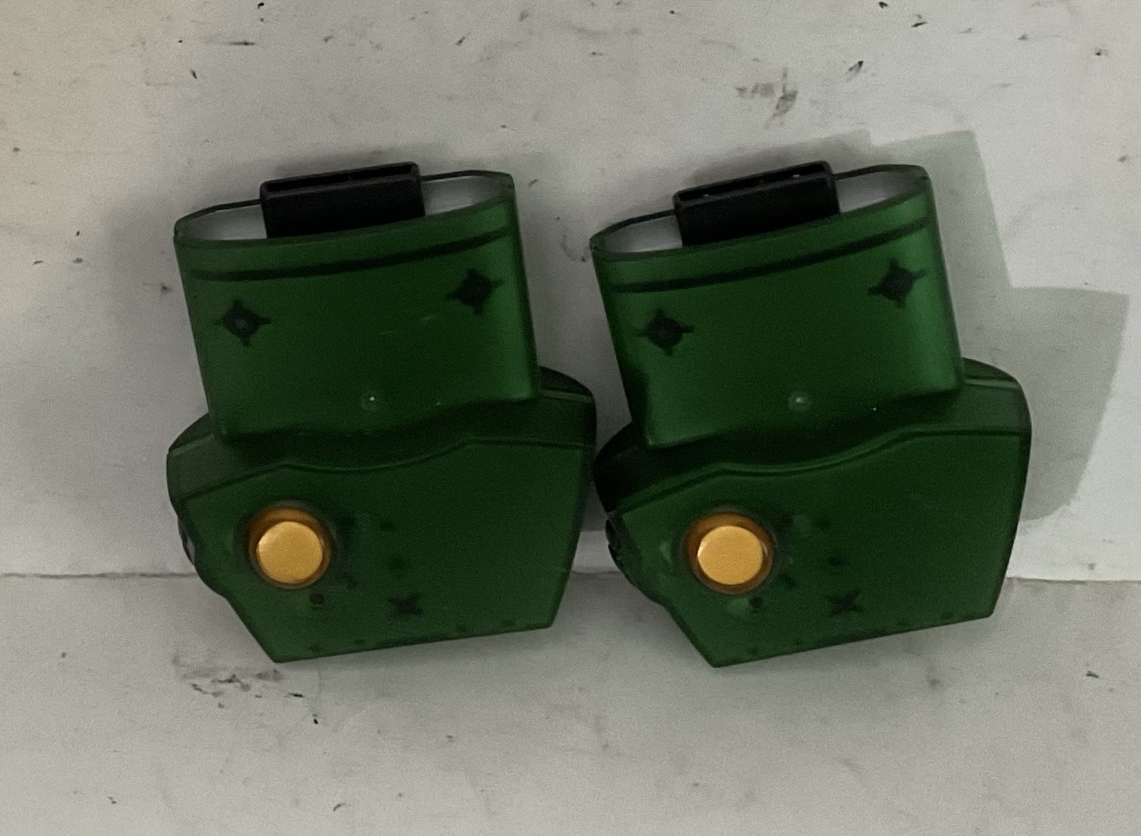 *Not Working!!* 2 x Xbox Memory Card Unknown size