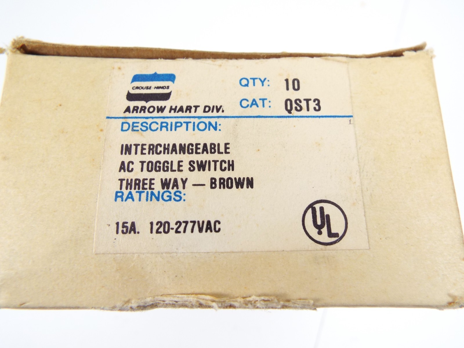 CROUSE-HINES QST3 AC TOGGLE SWITCH THREE WAY BROWN