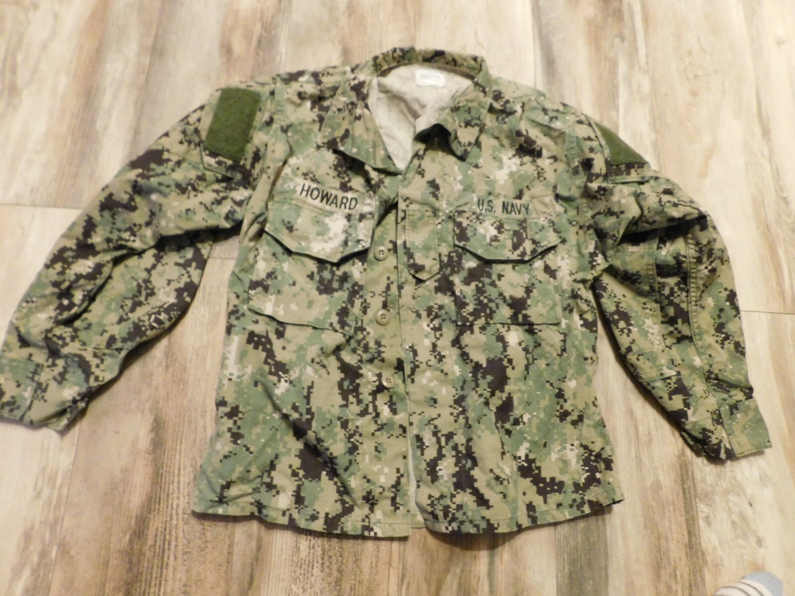 US NAVY WORKING BLOUSE COAT SIZE MEDIUM -  X SHORT