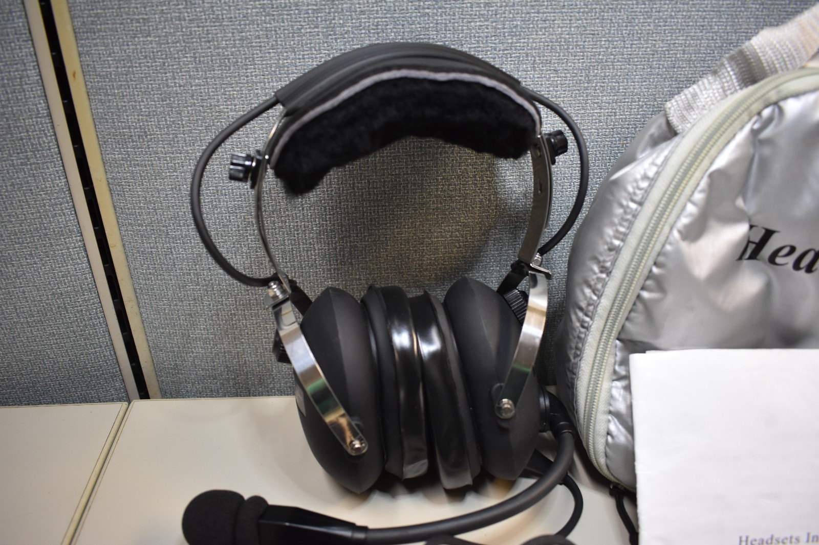 Active Headsets 6001 ANR Aviation Headset