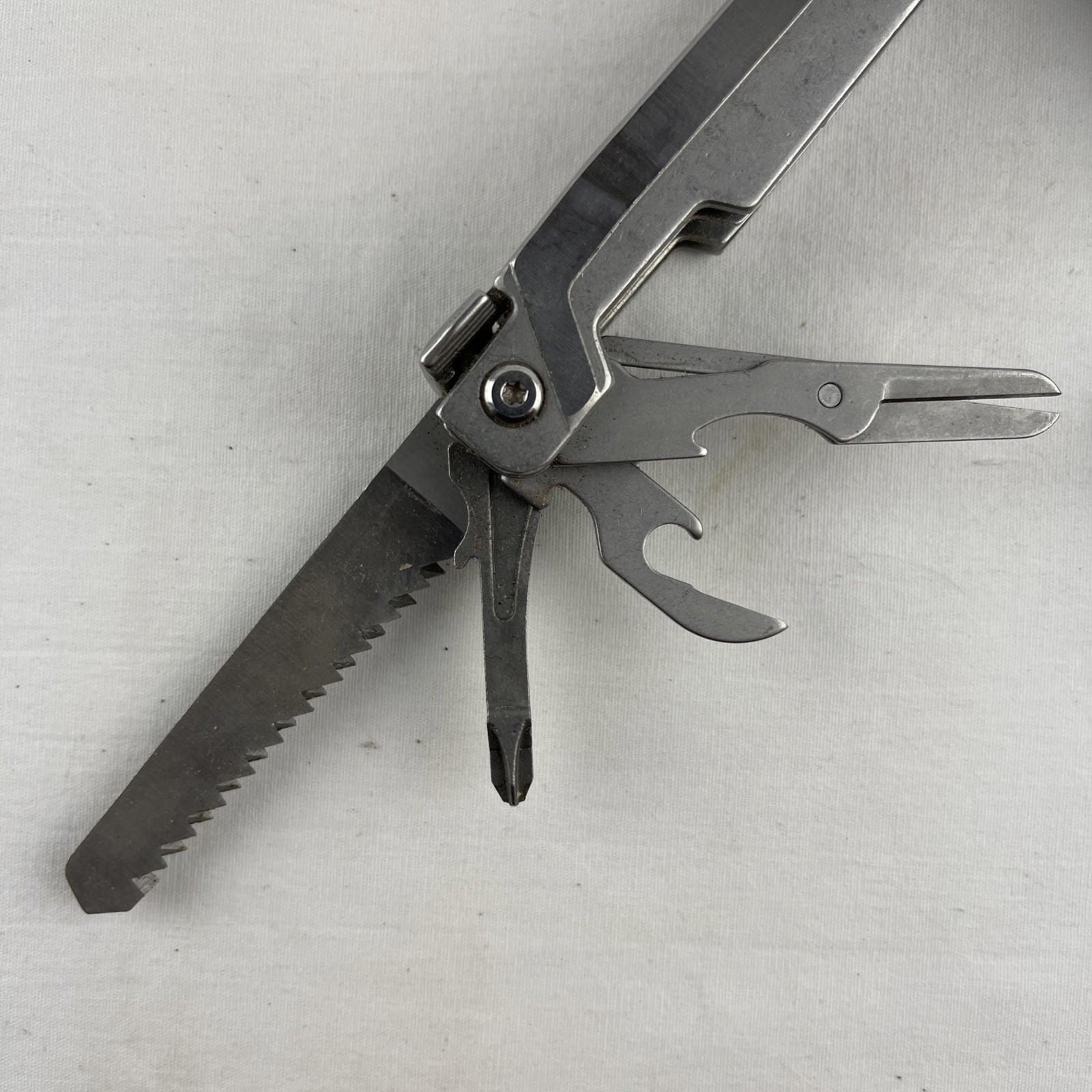 WORKPRO Stainless Steel Multi Tool Plier EDC Multitool with Pocket Knife