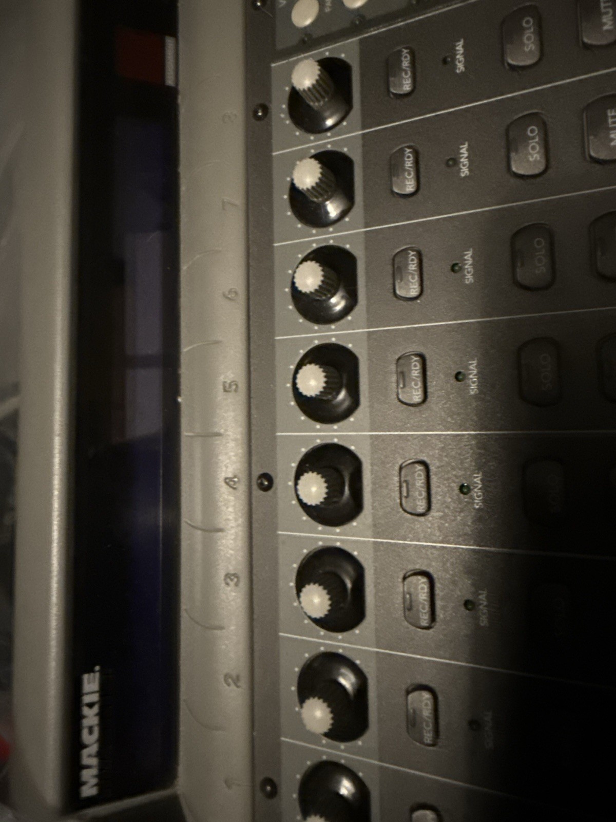 MACKIE HUI Pro Tools Control Surface 8-Channel Console/Tabletop