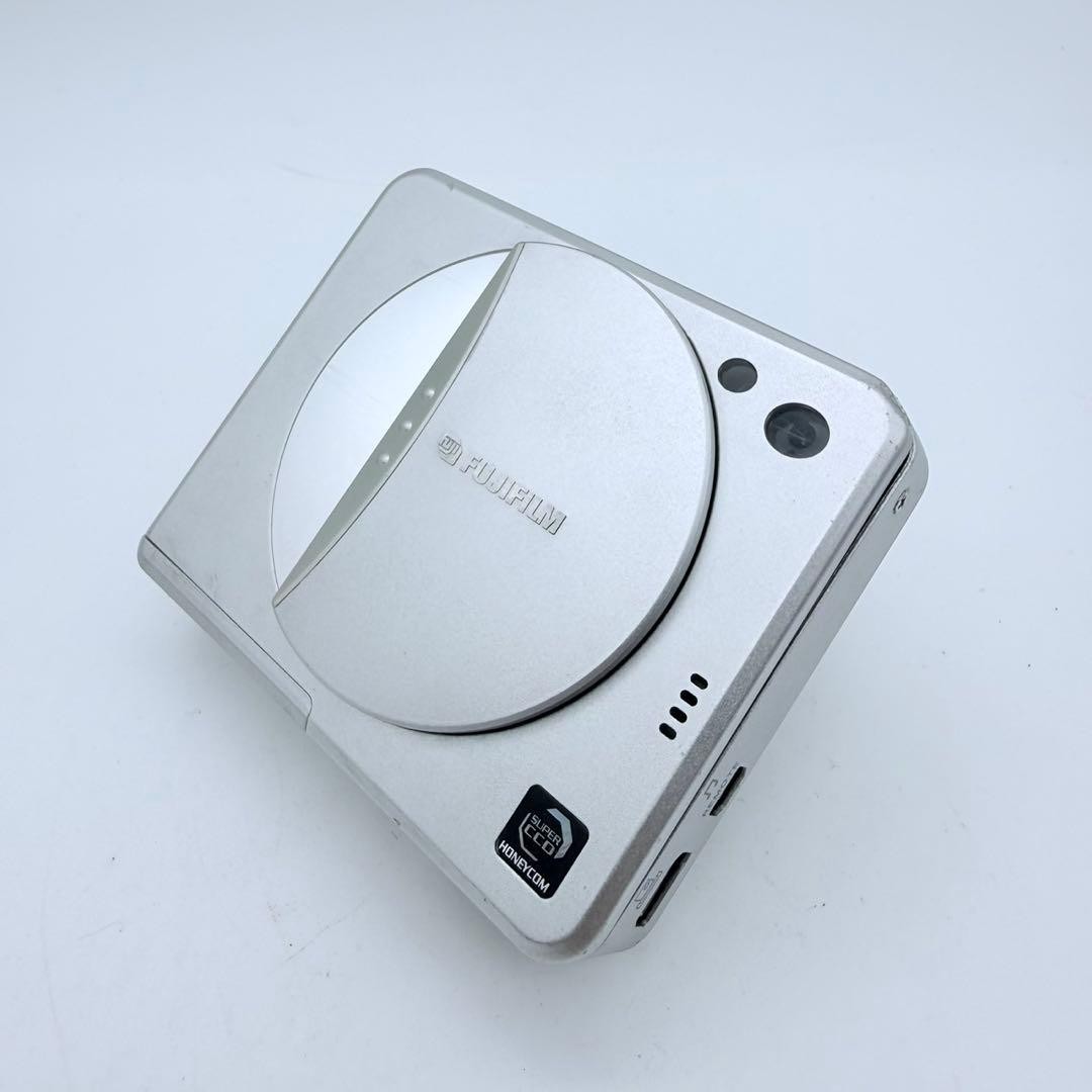 Fujifilm FinePix 50i Digital Camera 2.1MP Compact Silver Tested Working Japan