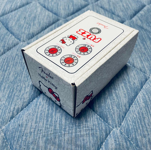 Fender x Hello Kitty Fuzz White Guitar Effect Pedal Compact Effector Limited New