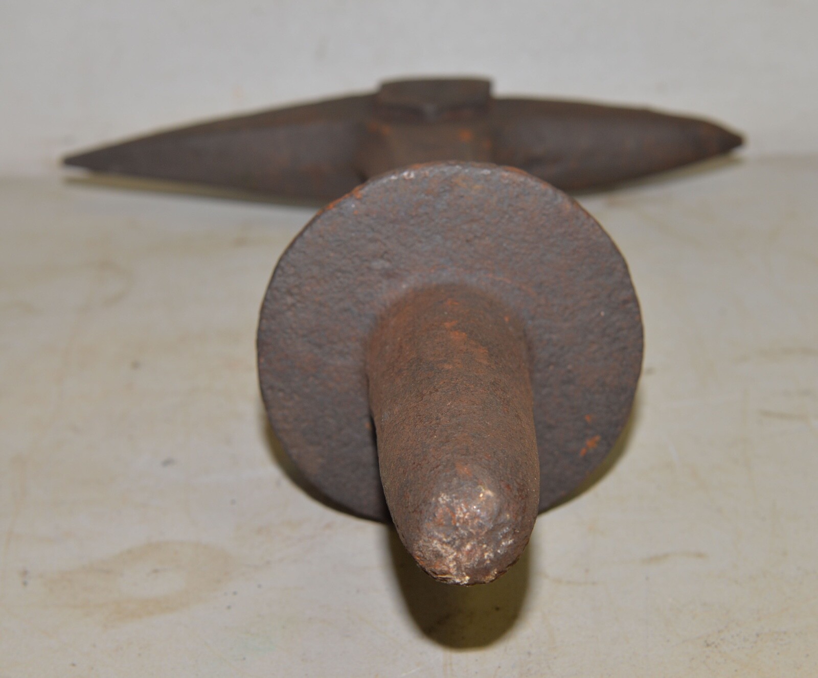 German hand forged 47 lb shield anvil blacksmith primitive stake Bickern tool