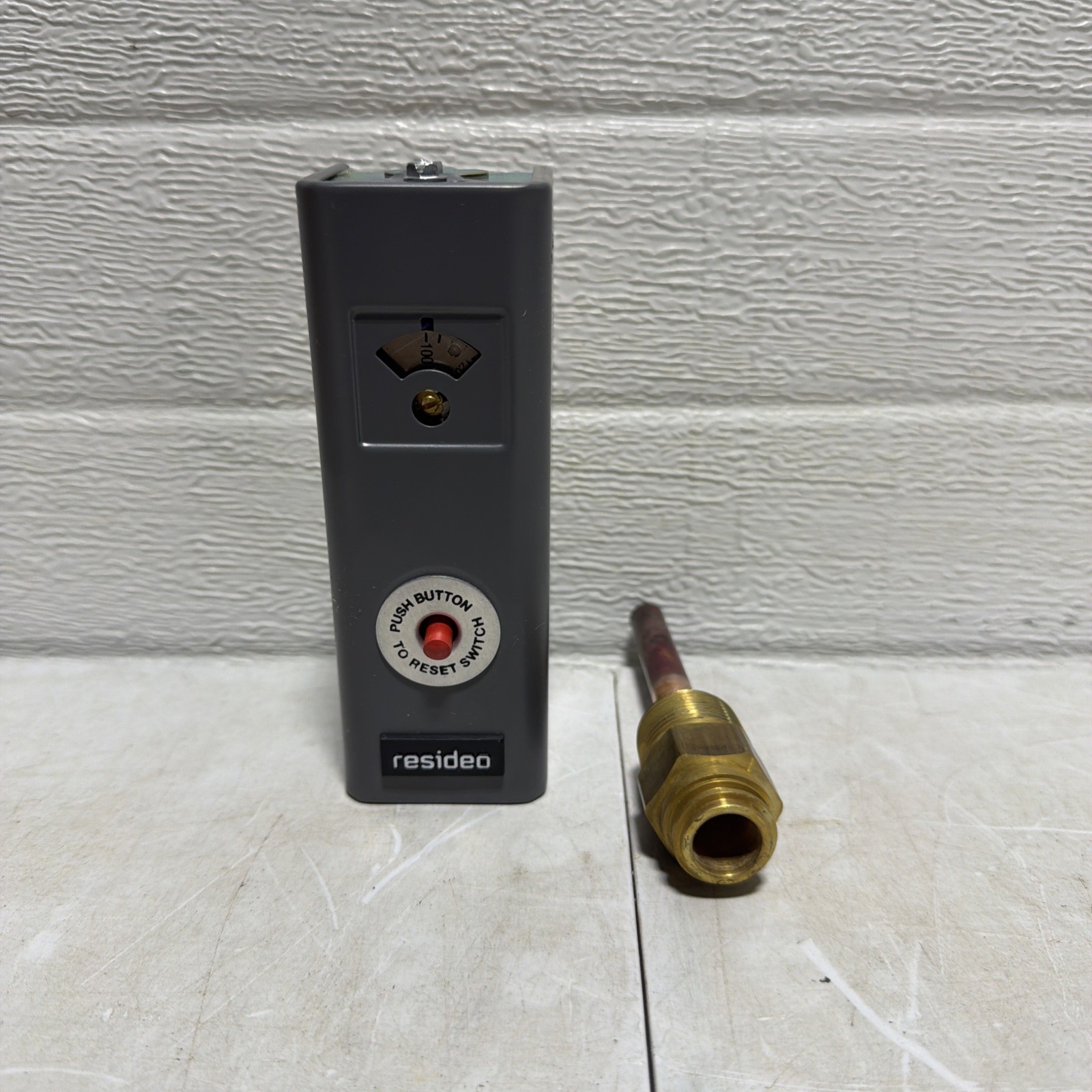 HONEYWELL L4006E 1117 BOILER AQUASTAT MANUAL RESET  HIGH LIMIT CONTROL LESS WELL