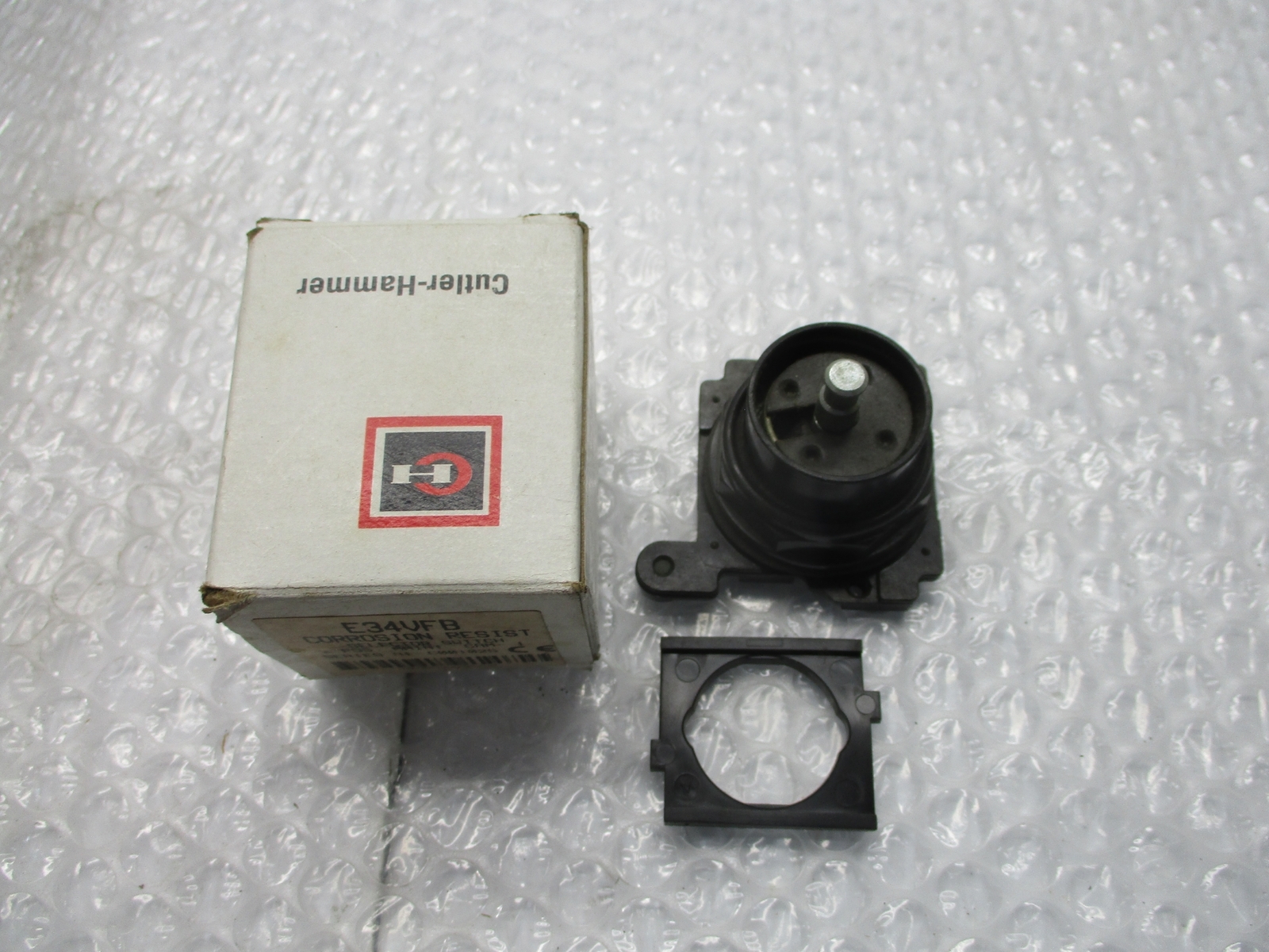 CUTLER HAMMER E34VFB SWITCH NSMP