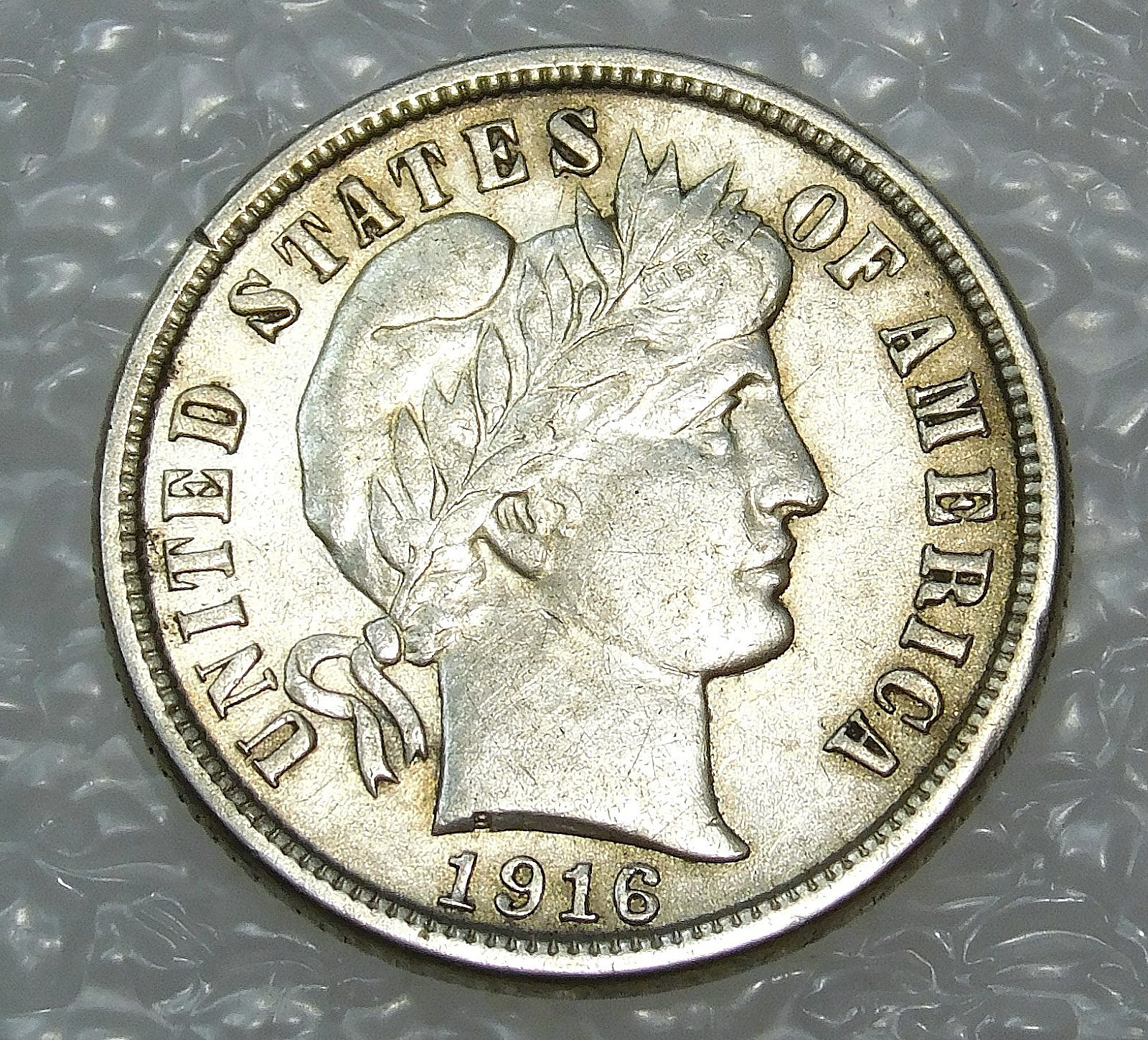 1916 Barber Silver Dime AU/BU Frosty White Luster in saflip #L385