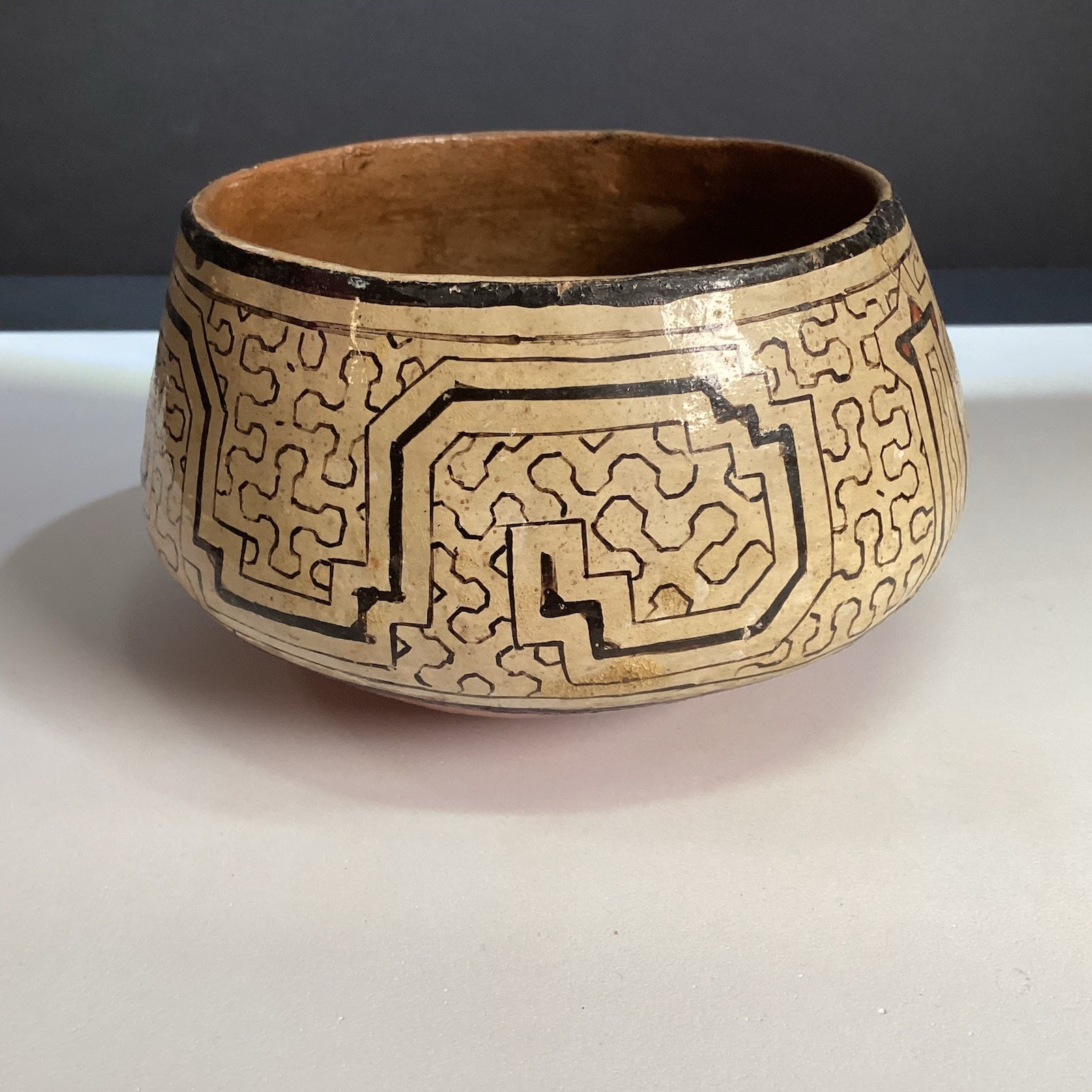 VTG Shipibo-Conibo Pottery Bowl geometric pattern Peru