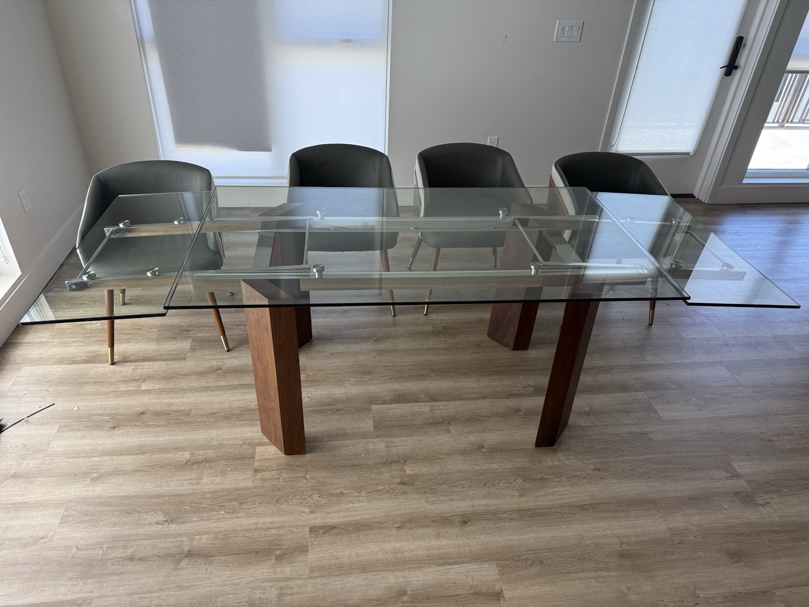 4 Seat Dining Room Set. Extendable Glass Table . Solid Wooden Legs