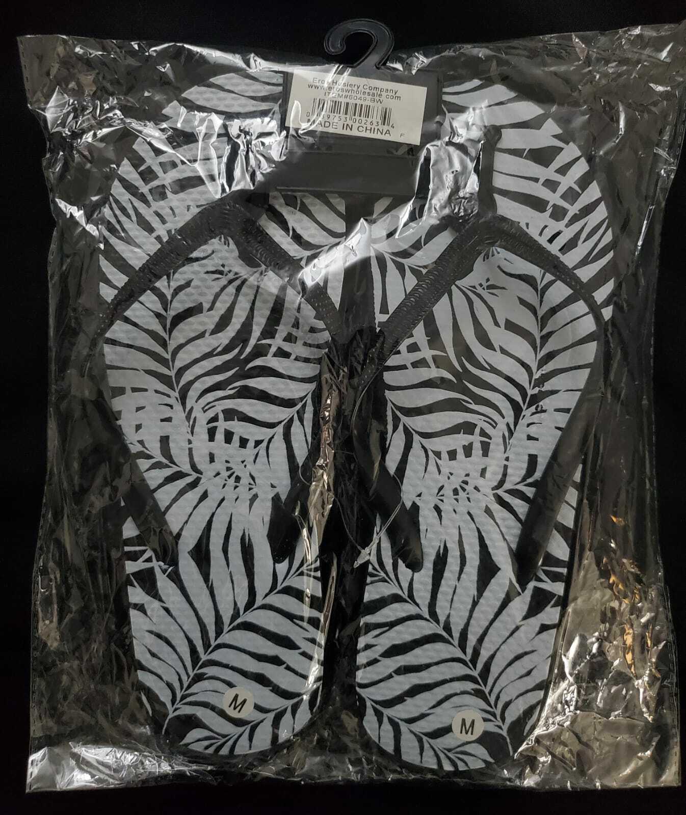 Women's Flip Flops - Black & White