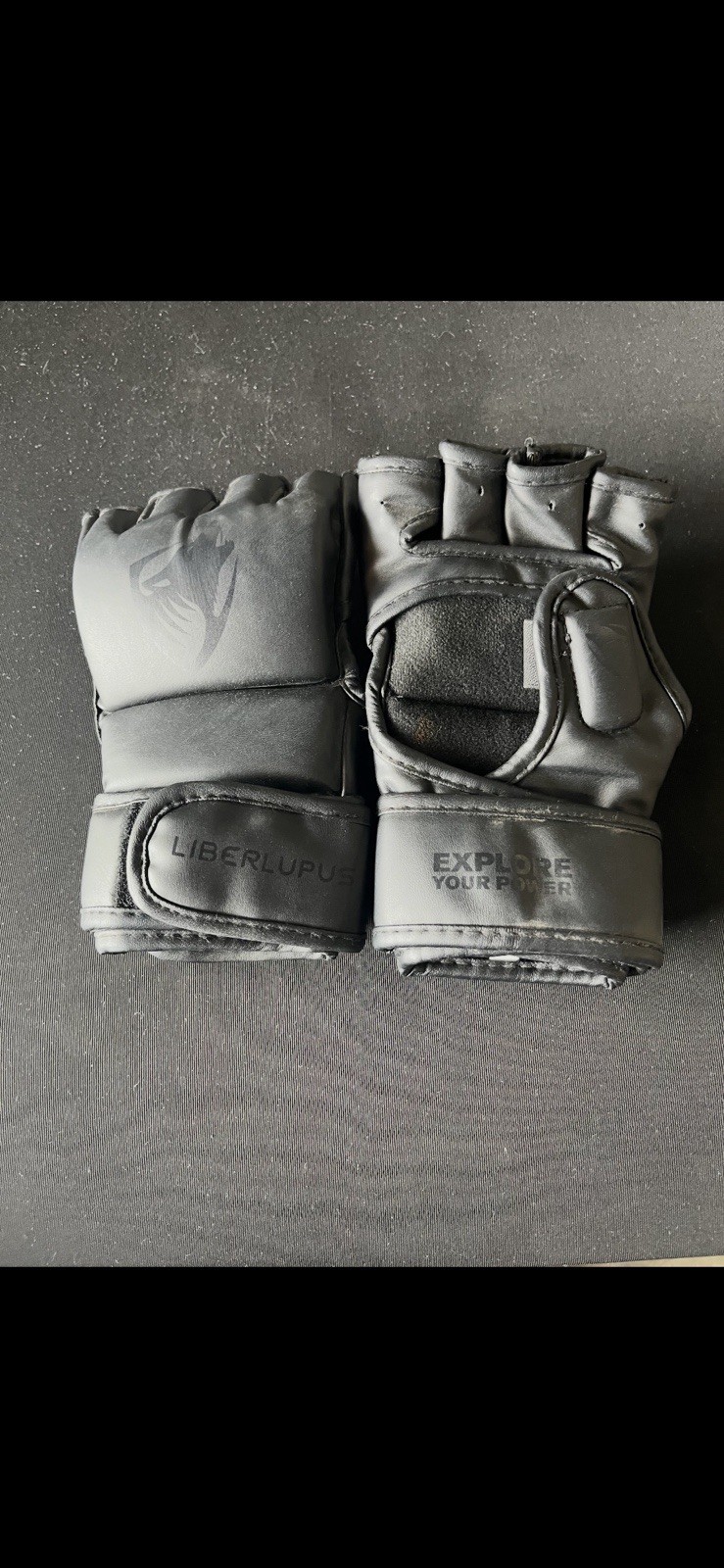 Venum Challenger MMA Training Gloves Size Medium - Matte/Black