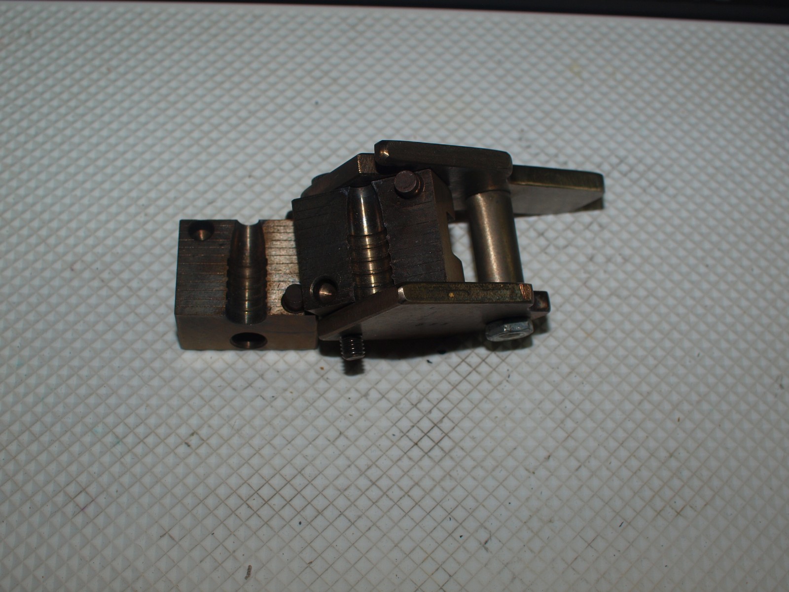Hoch Custom Bullet Mould .320 Caliber 160 Grain