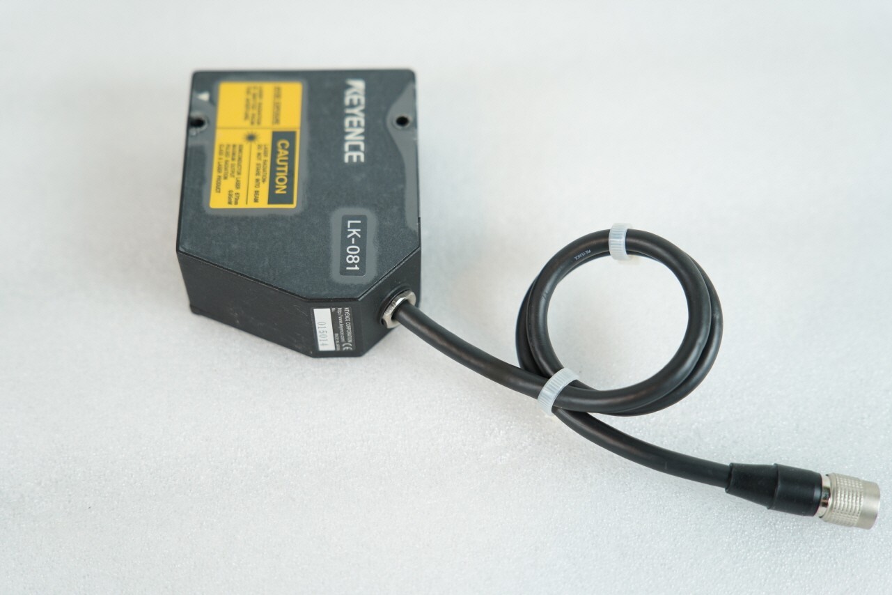 1PC KEYENCE LK-2101 Displacement Controller+LK-081 Laser Sensor+ Cable