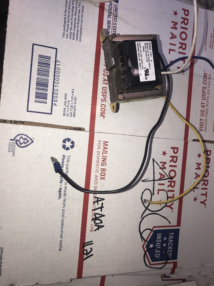 Honeywell AT40A 1121 Universal Transformer