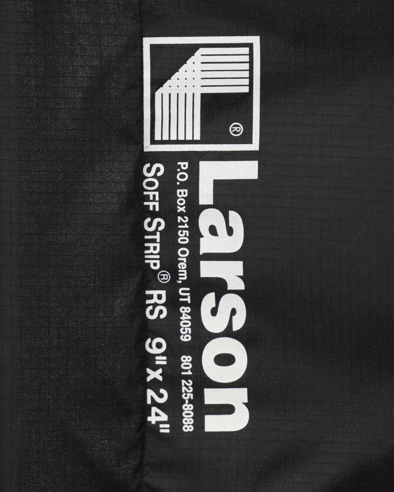 Larson 9" x 24" Softbox with Louvers