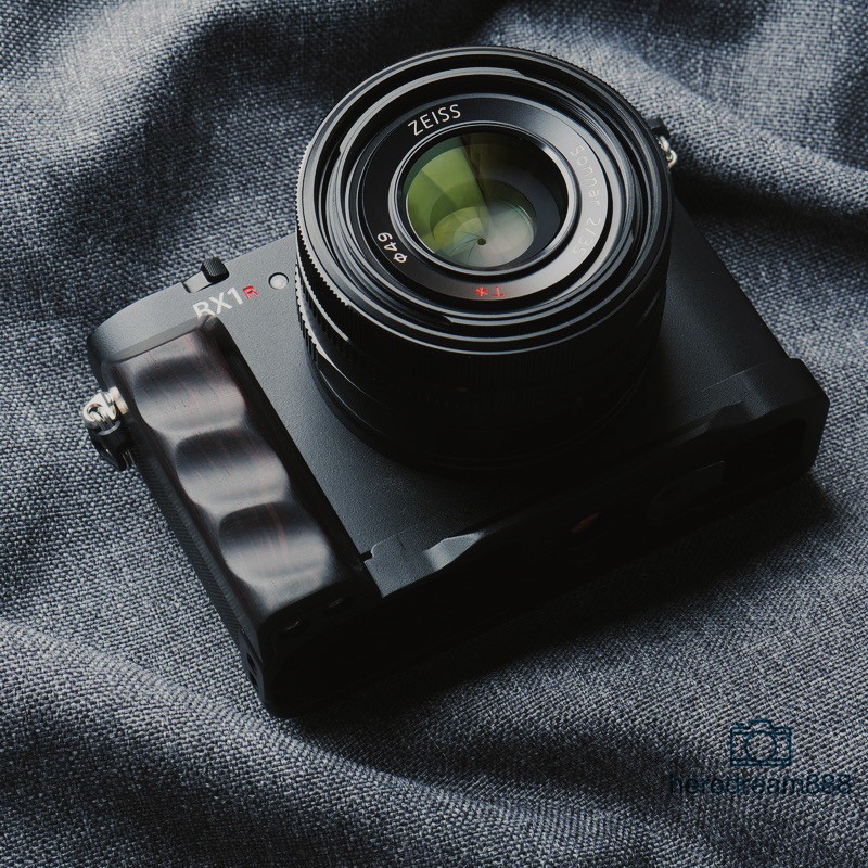 Wooden Metal Attachment Grip For Sony RX1R3 RX1RIII Flannel Metal Camera Base