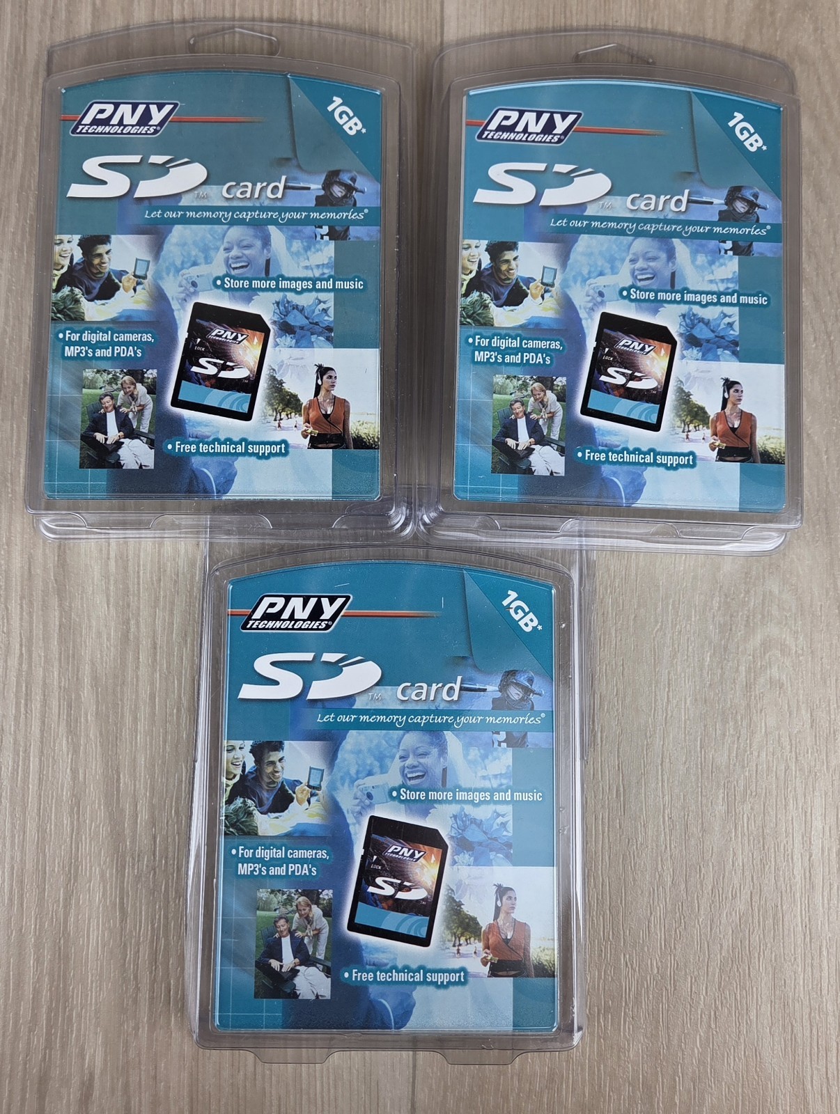 Lot of 3 PNY Technologies 1GB SD Card Made in JAPAN  P-SD1G-RF3 NEW & SEALED