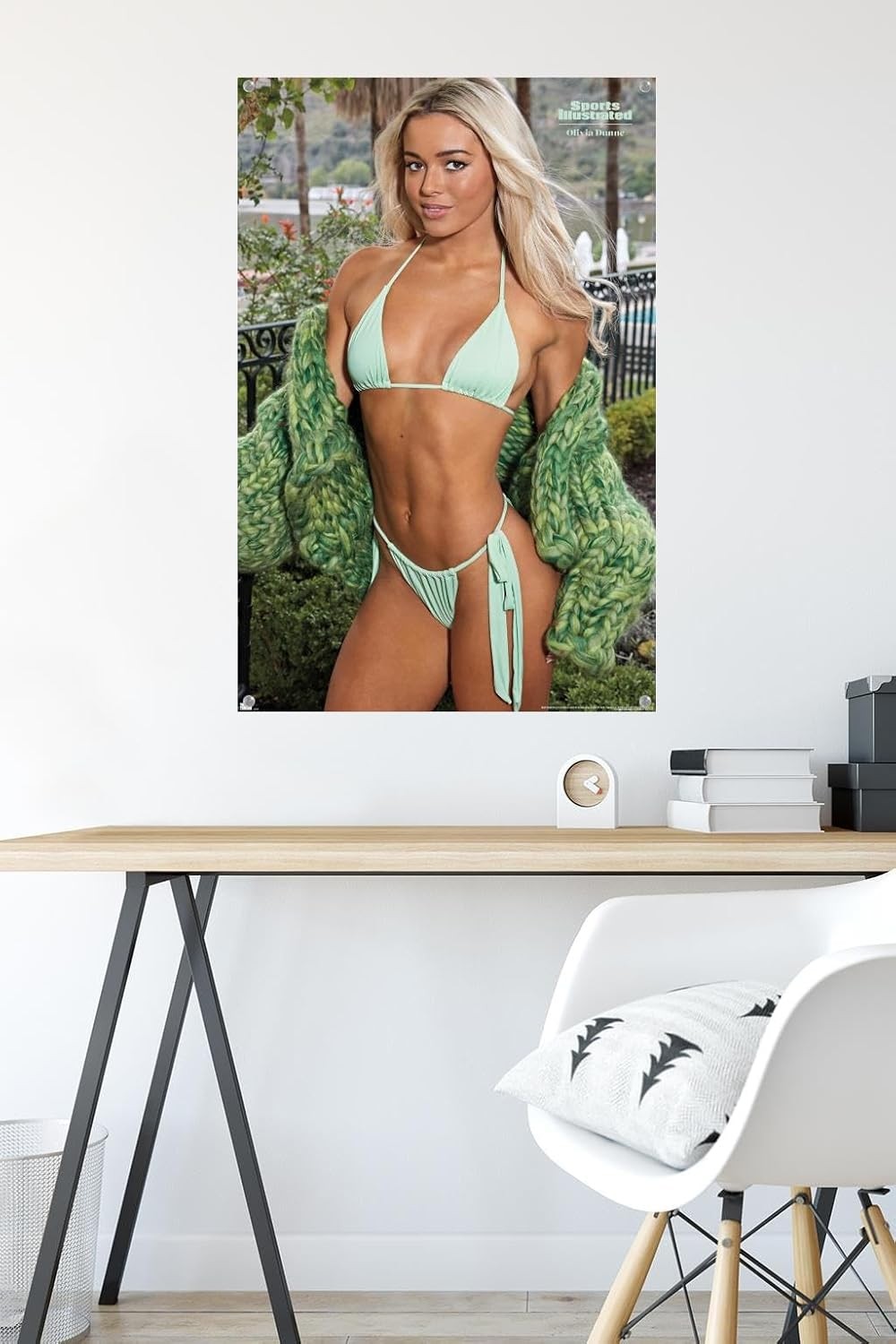 Trends 34L" x 22.4W", Premium Poster & Push Pin Bundle