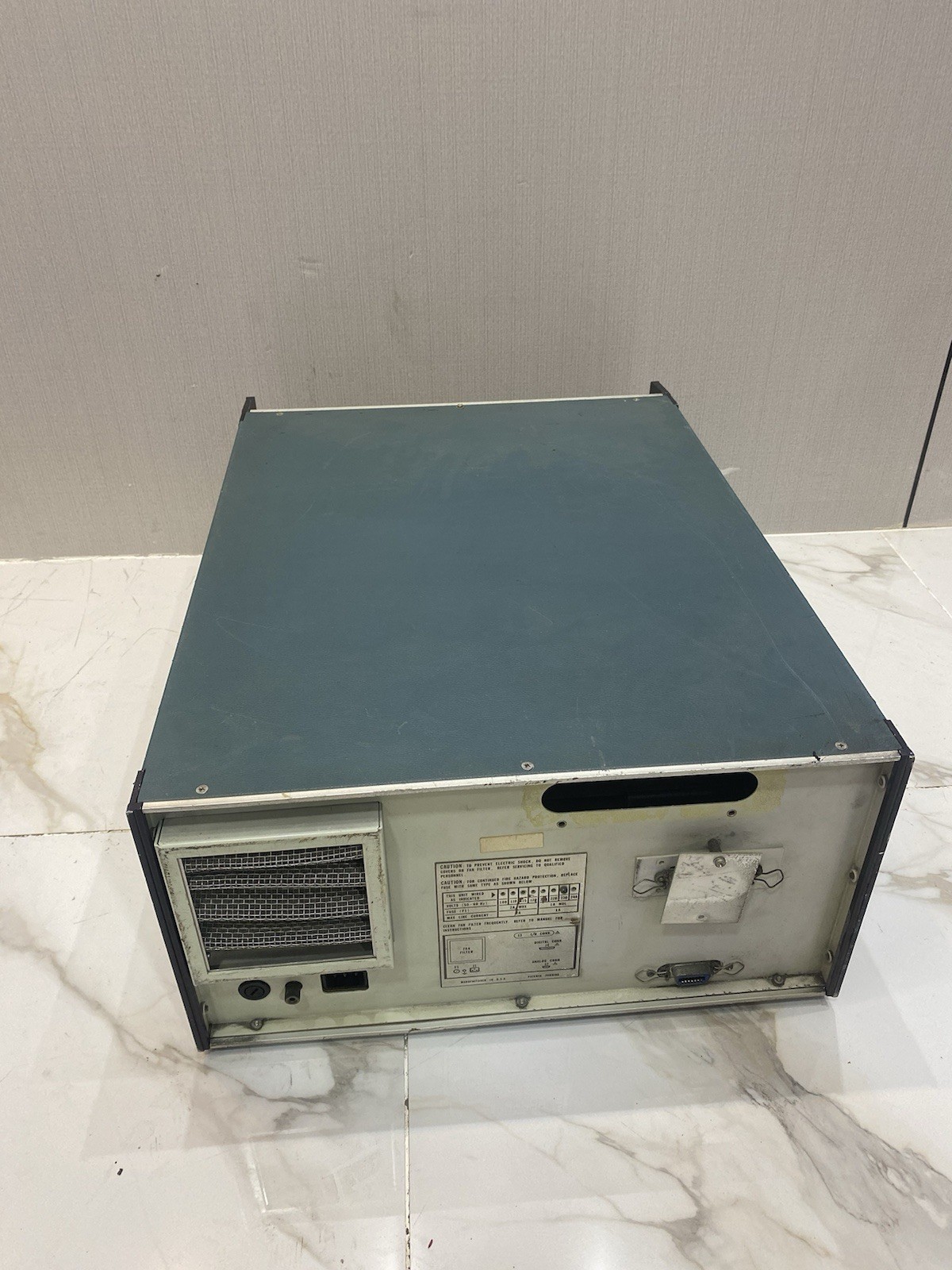 Fluke 5101A Calibrator
