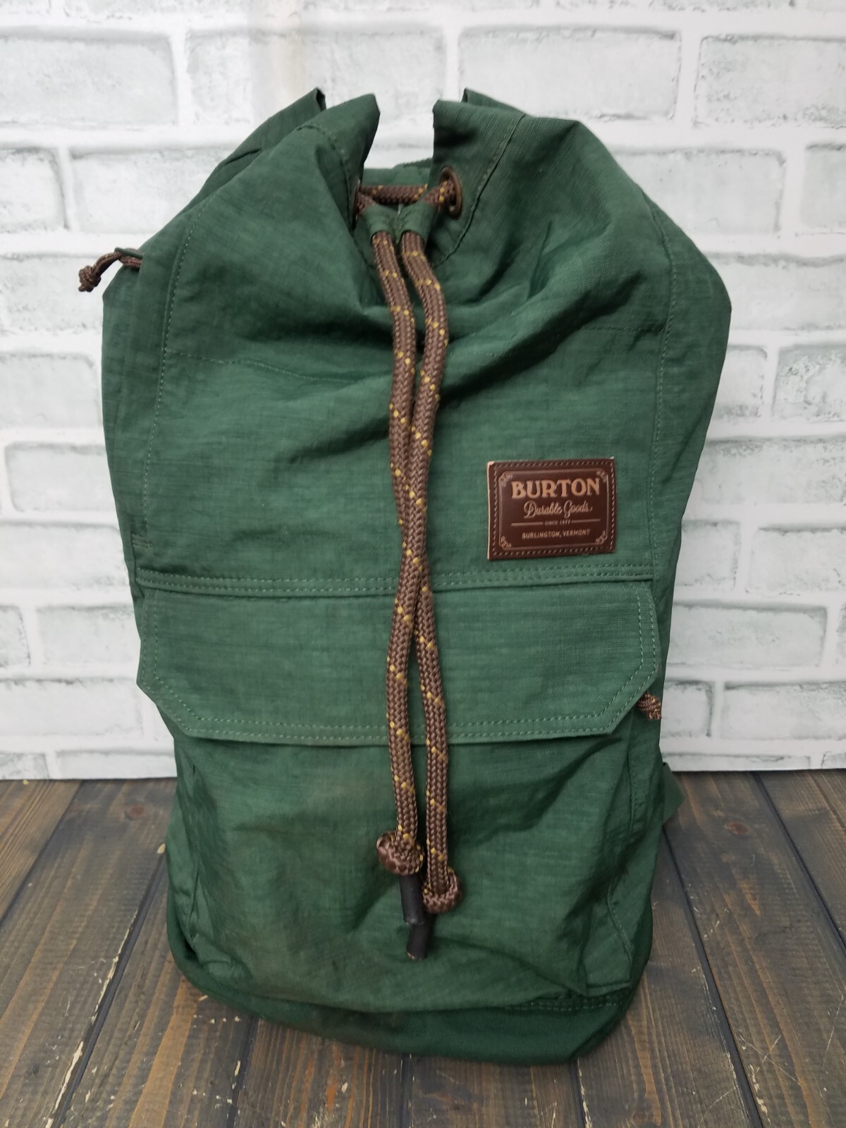 Burton Backpack Rucksack Drawstring Large Side Opening Snowboard GREEN 19x11x6