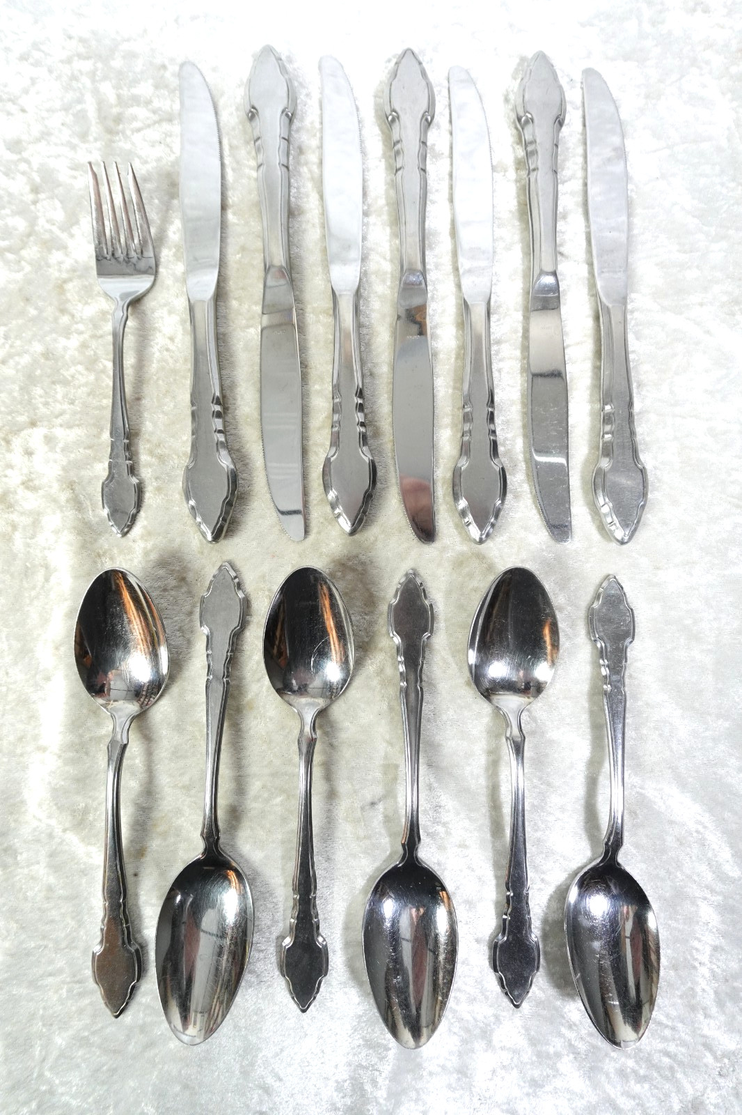 14 Pcs Silhouette Pattern Flatware By International Stainless Satin Handle