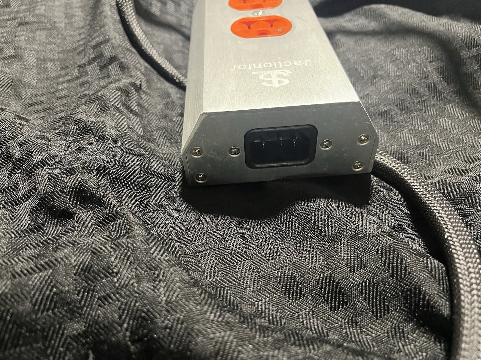 Silver Jactionlor AC Power Distributor 4 Outlet
