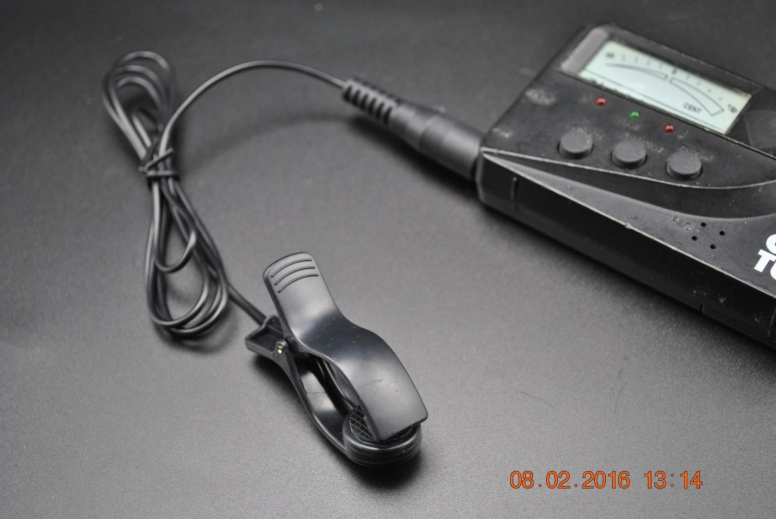 Pick up cable for tuning or recording guitars violins mandolin