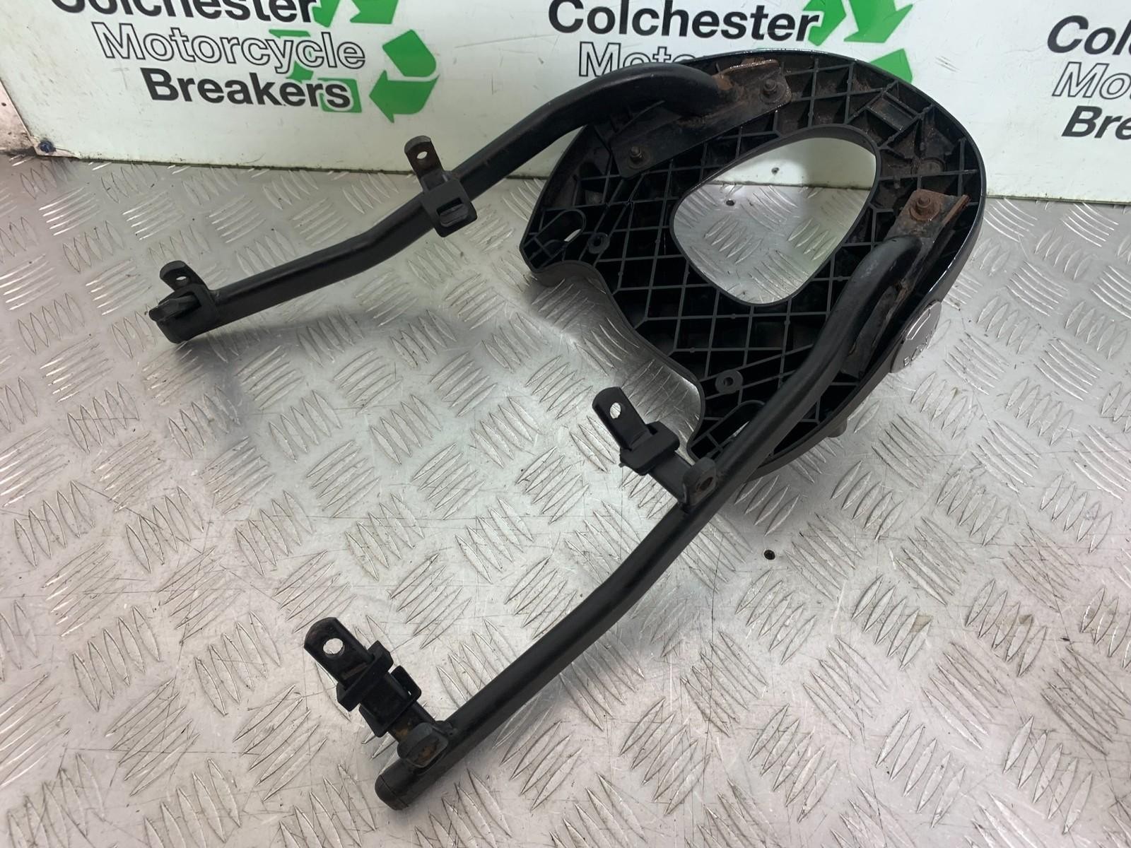 YAMAHA FZS1000 FAZER GIVI RACK YEAR 2001-05 (CMB1275)