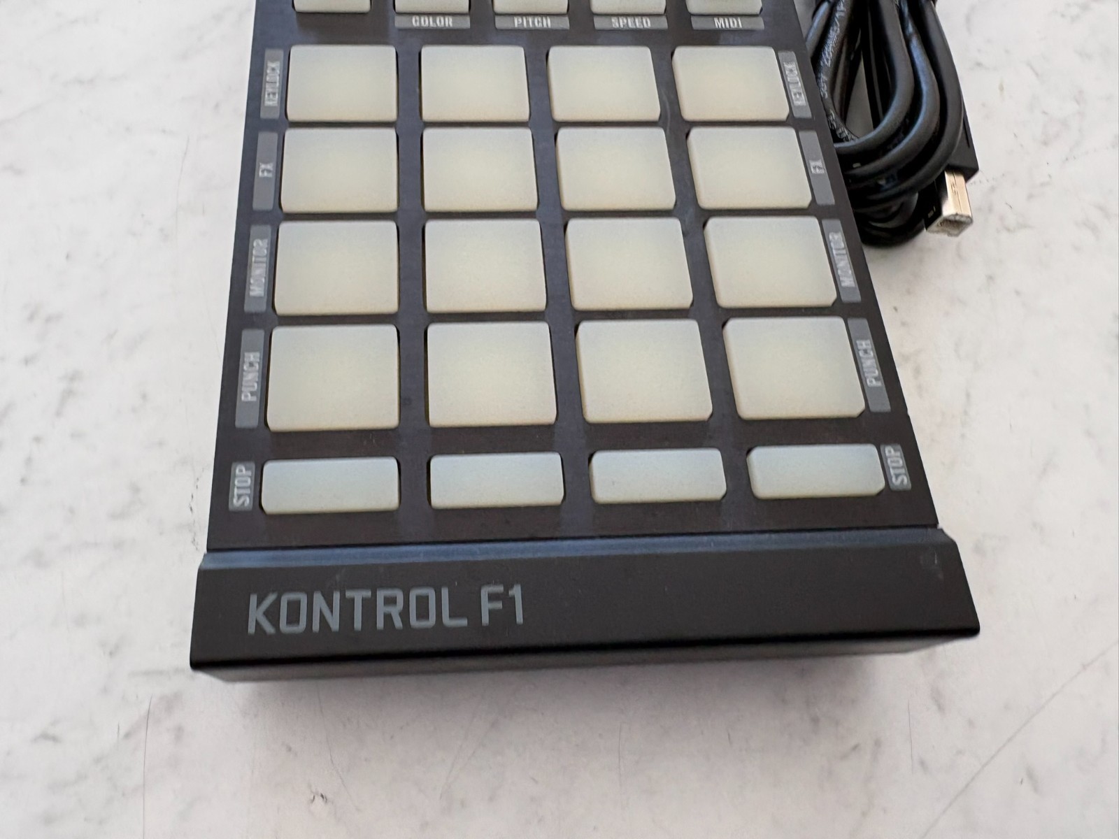 native instruments traktor kontrol F1